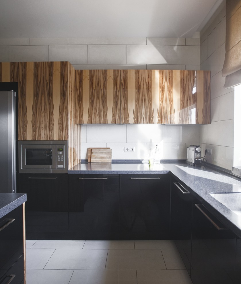 Houzz тур: Смелые обои и ванна-будуар в квартире нестандартной формы