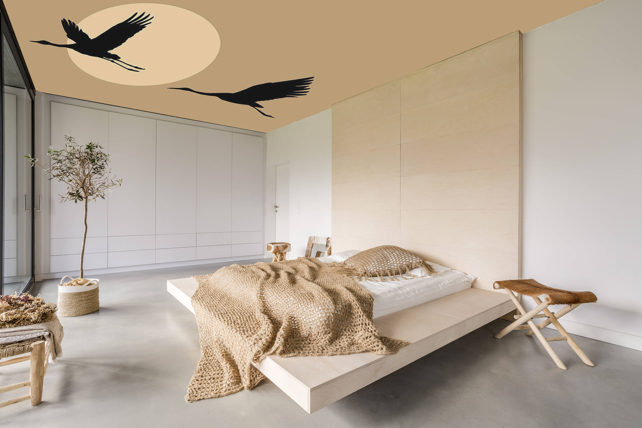 Инструкция Houzz: Как клеить обои на потолок