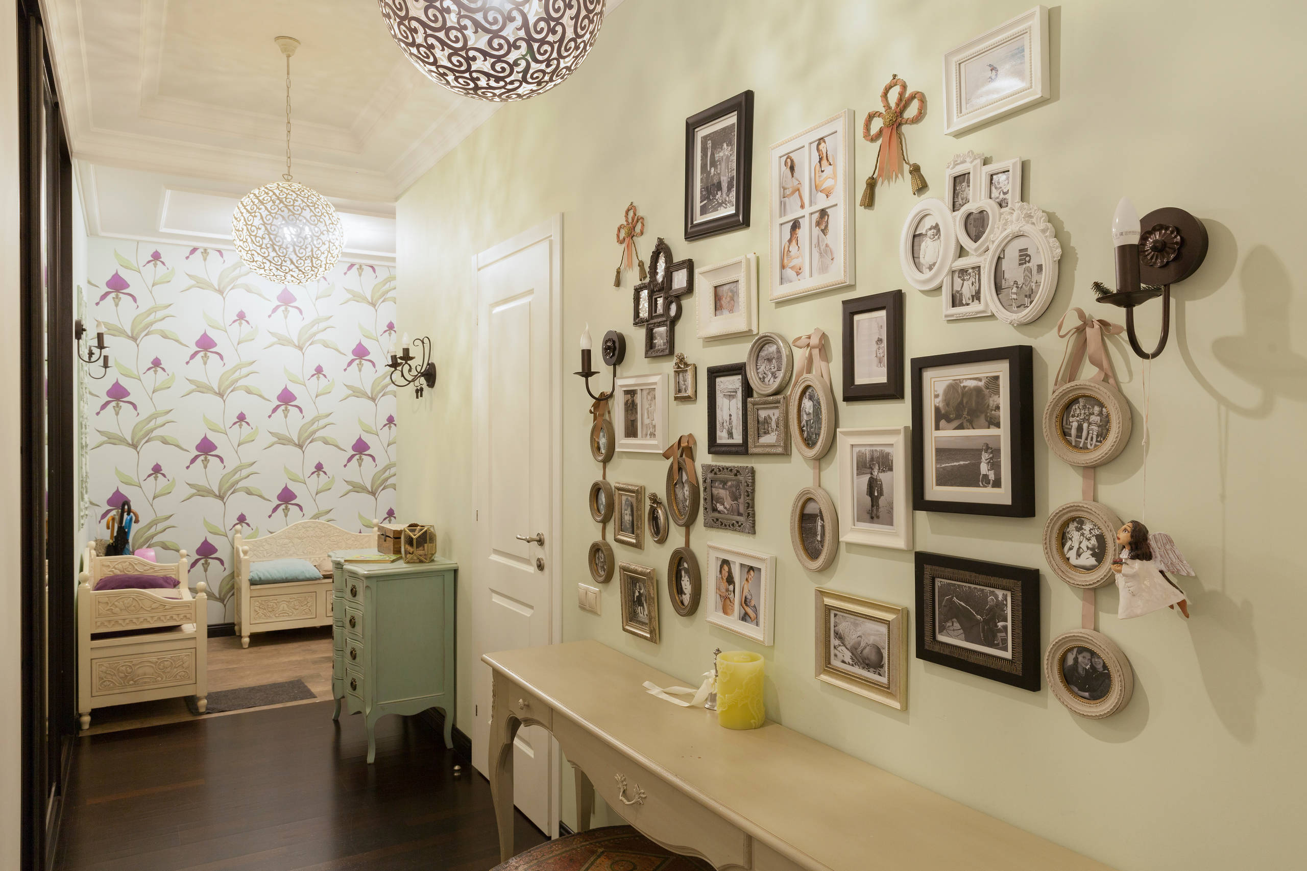 В гостях: Квартира «в цветочек» для семьи модельера