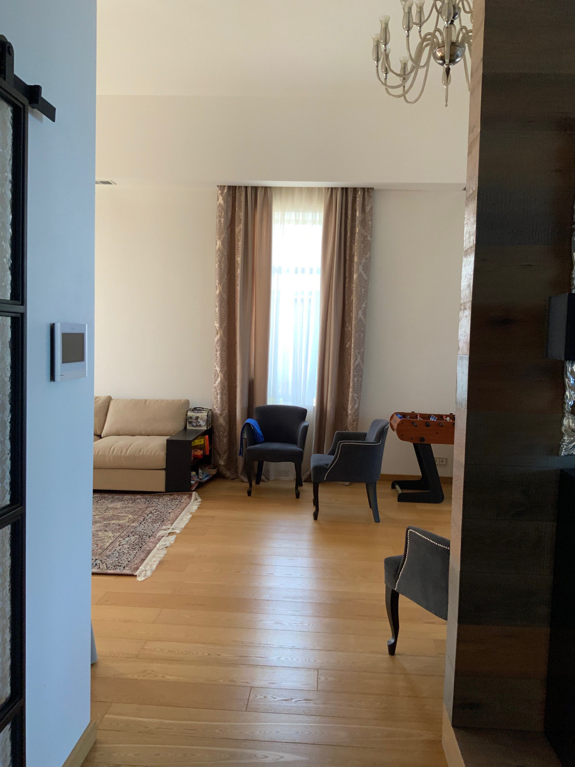 До и после: Преображение гостиной в загородном доме