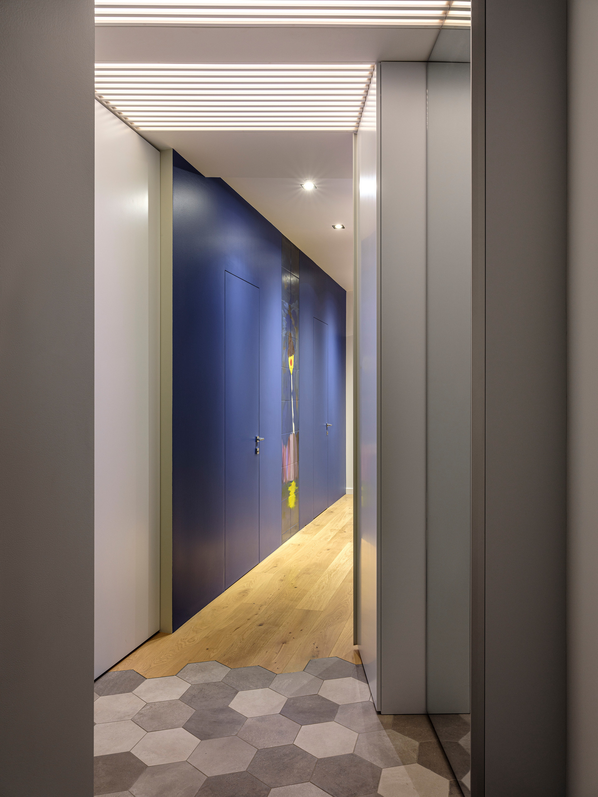 Houzz тур: Квартира для семьи — с рисунками сына на стенах