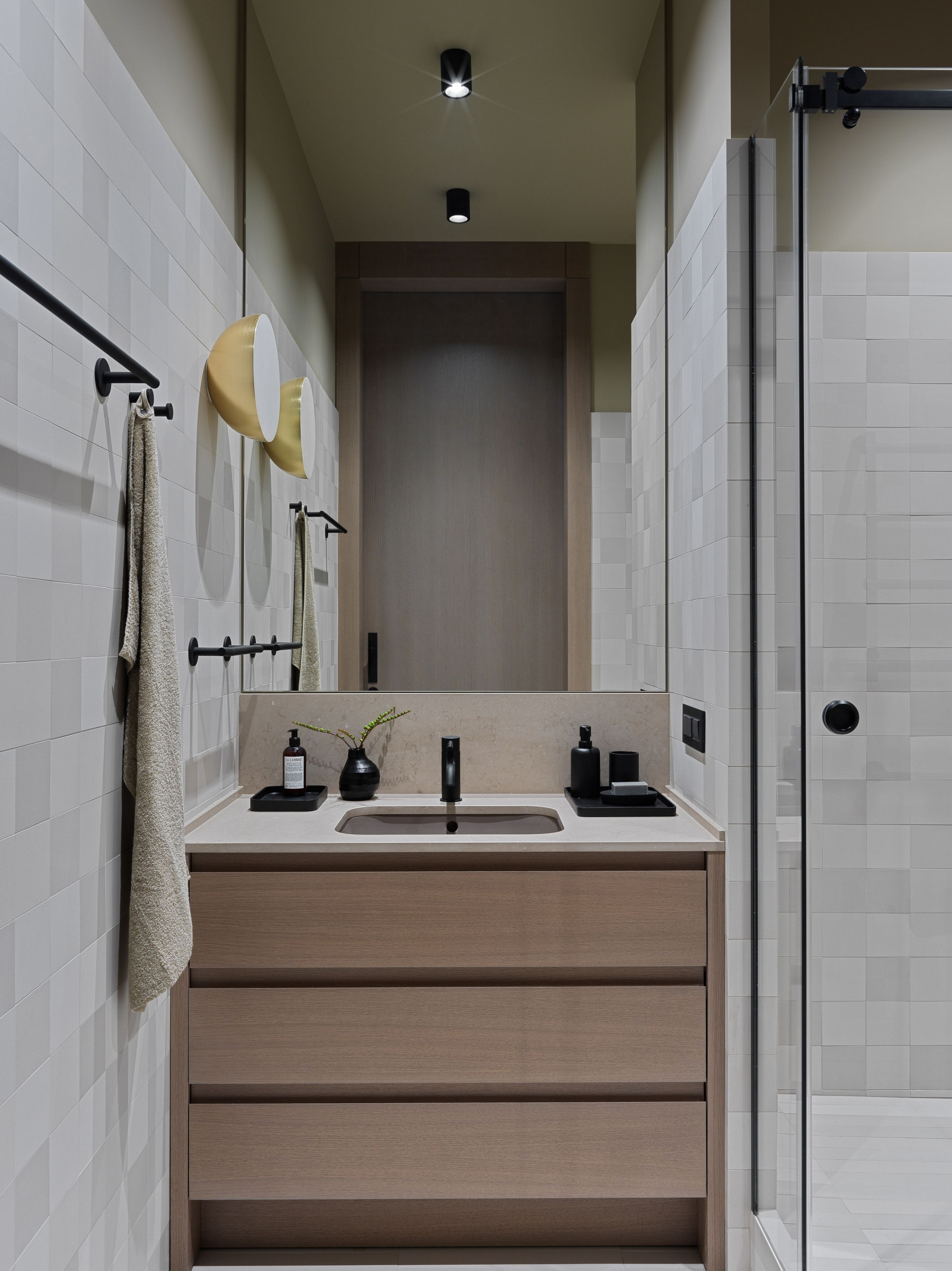 Houzz тур: Квартира в красках осени для двоих