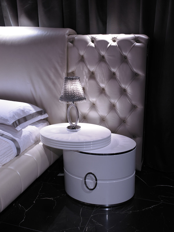 Портрет: Мария Серебряная и мебель для Visionnaire by IPE Cavalli