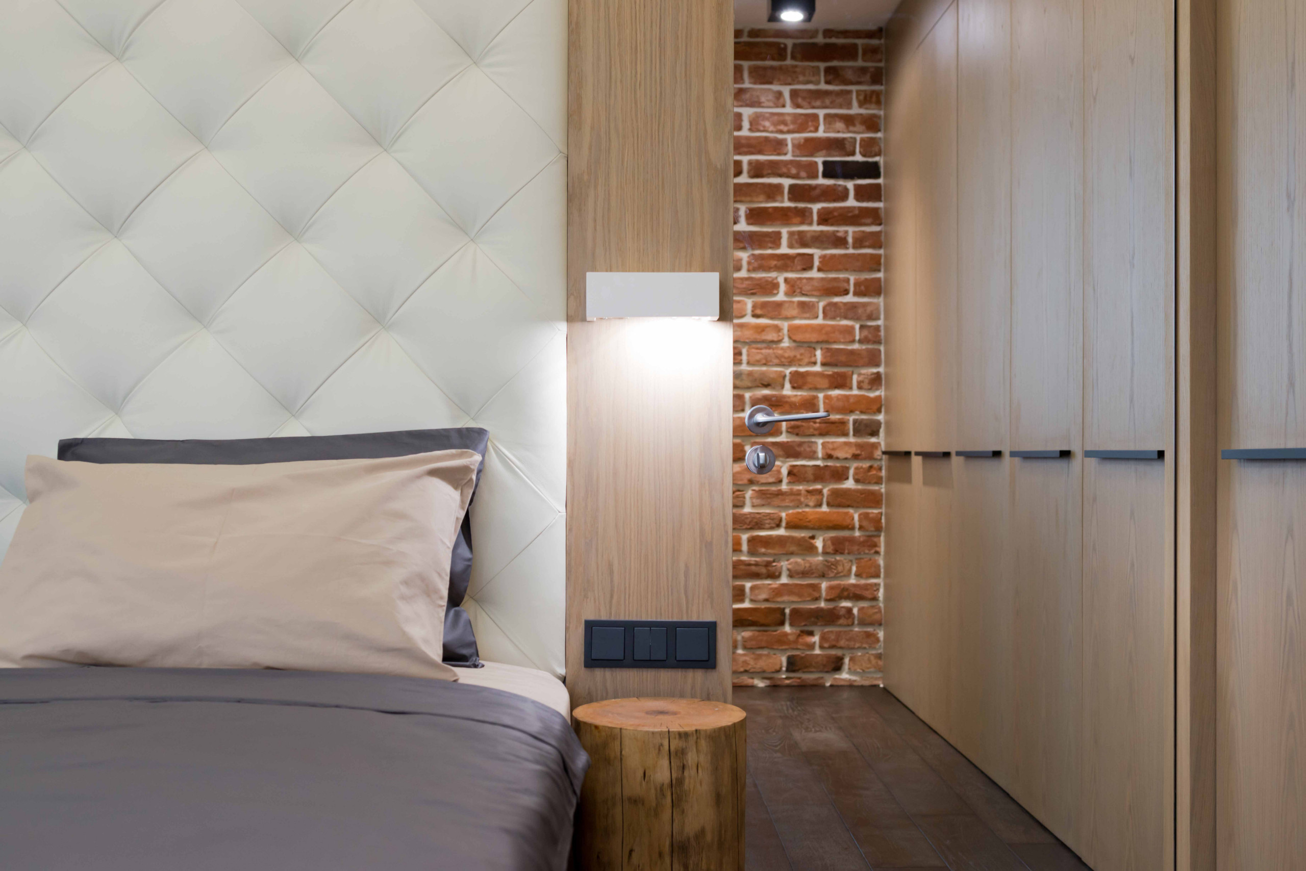 Houzz тур: Квартира в стиле лофт с кирпичами XVIII века