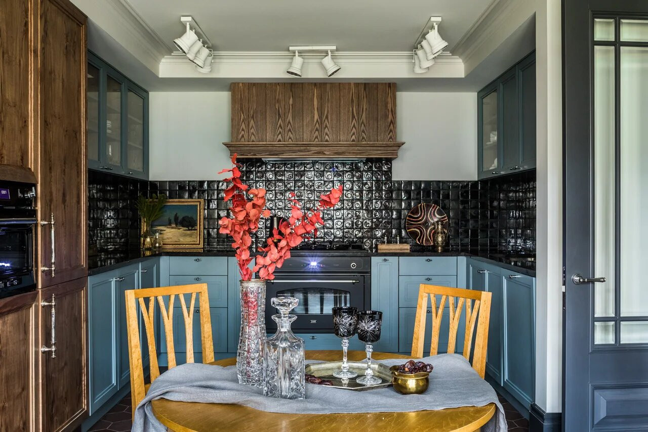 Houzz тур: Дом, в котором при перестройке подняли потолки