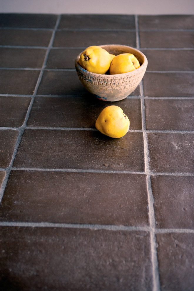 Вопрос: Как выбрать укладчика плитки