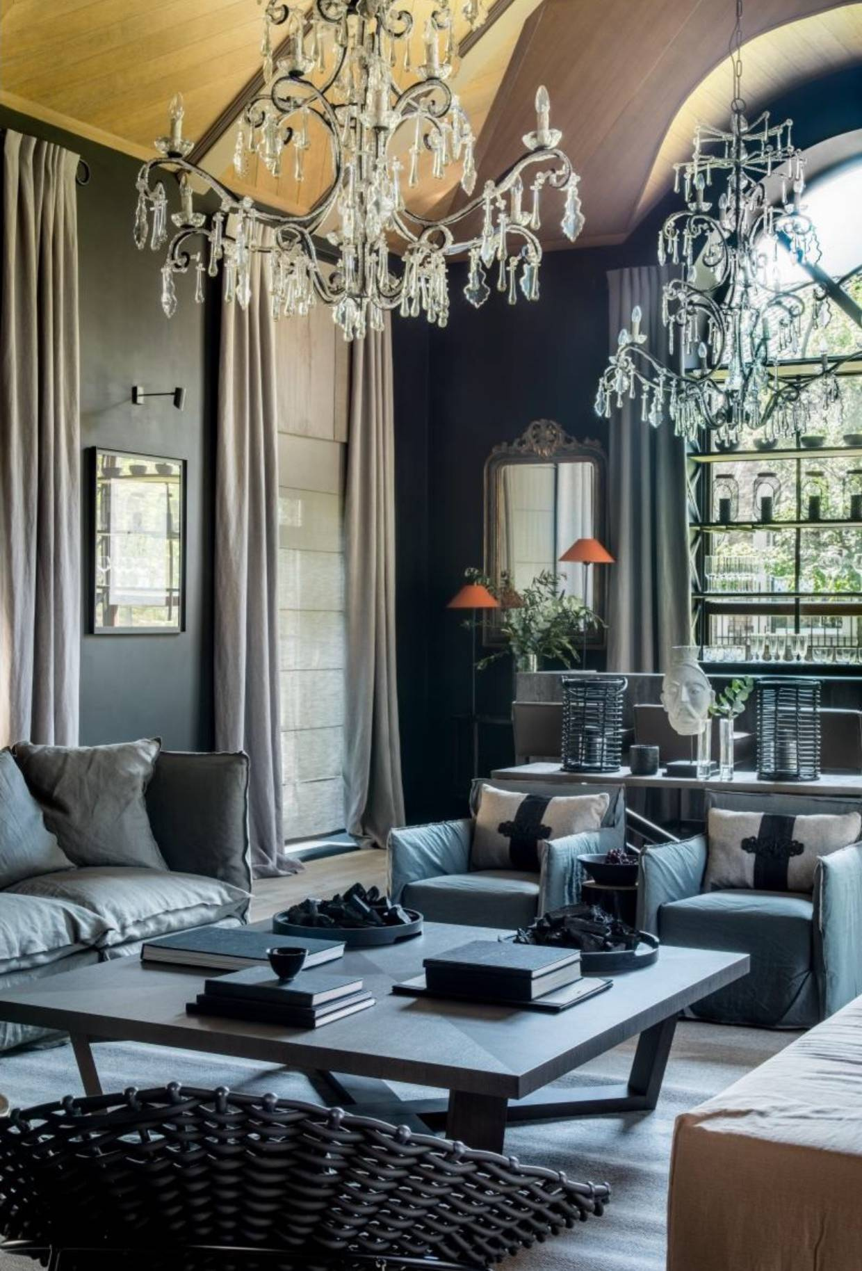 Houzz тур: 250 кв.м — дом для вечеринок в Подмосковье