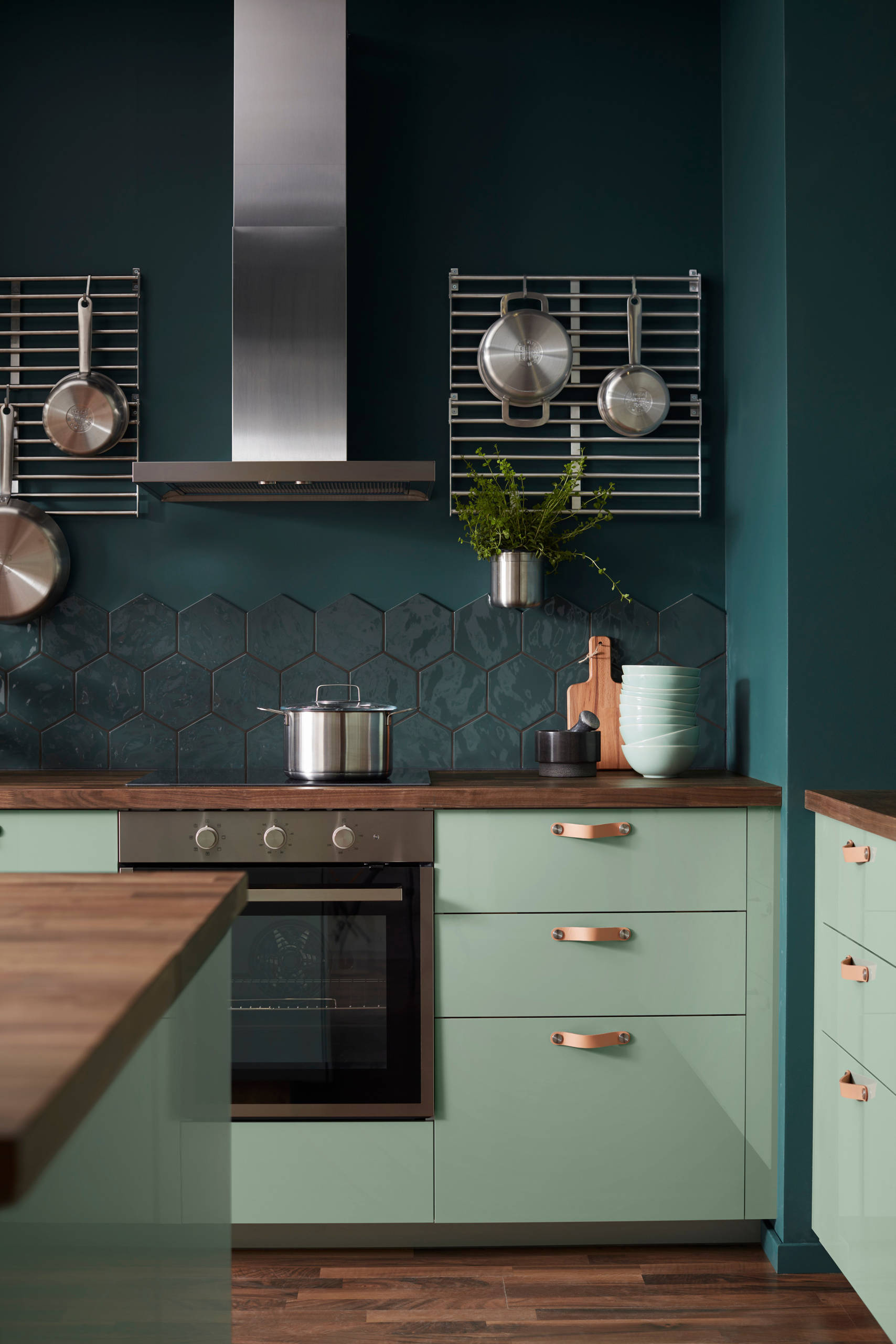 Дизайн-дебаты: «Цвет клизменной» и другие ассоциации