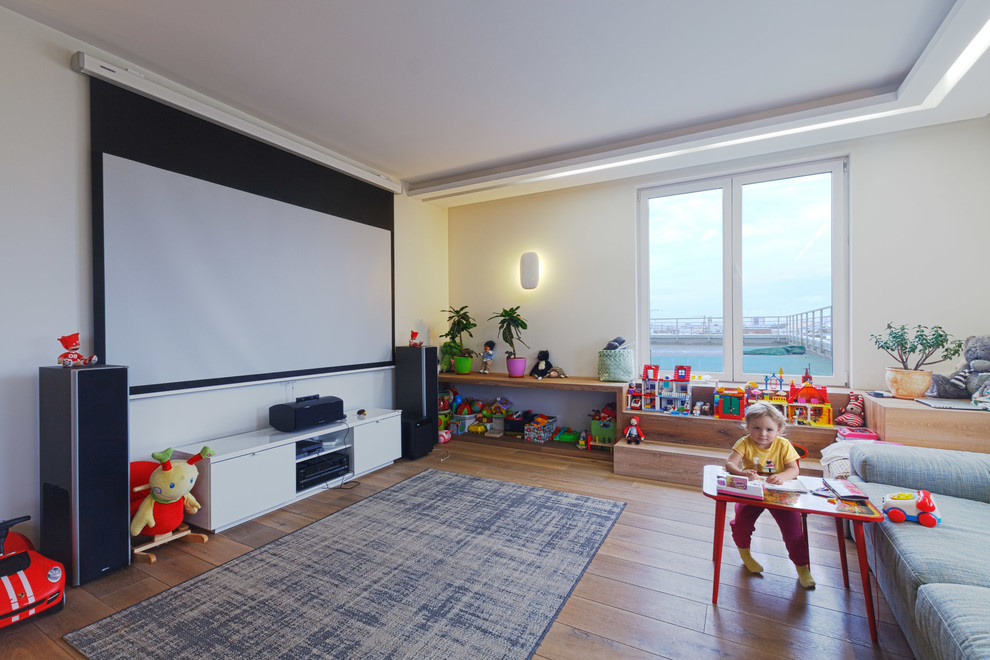 В гостях: Просторная квартира в Санкт-Петербурге