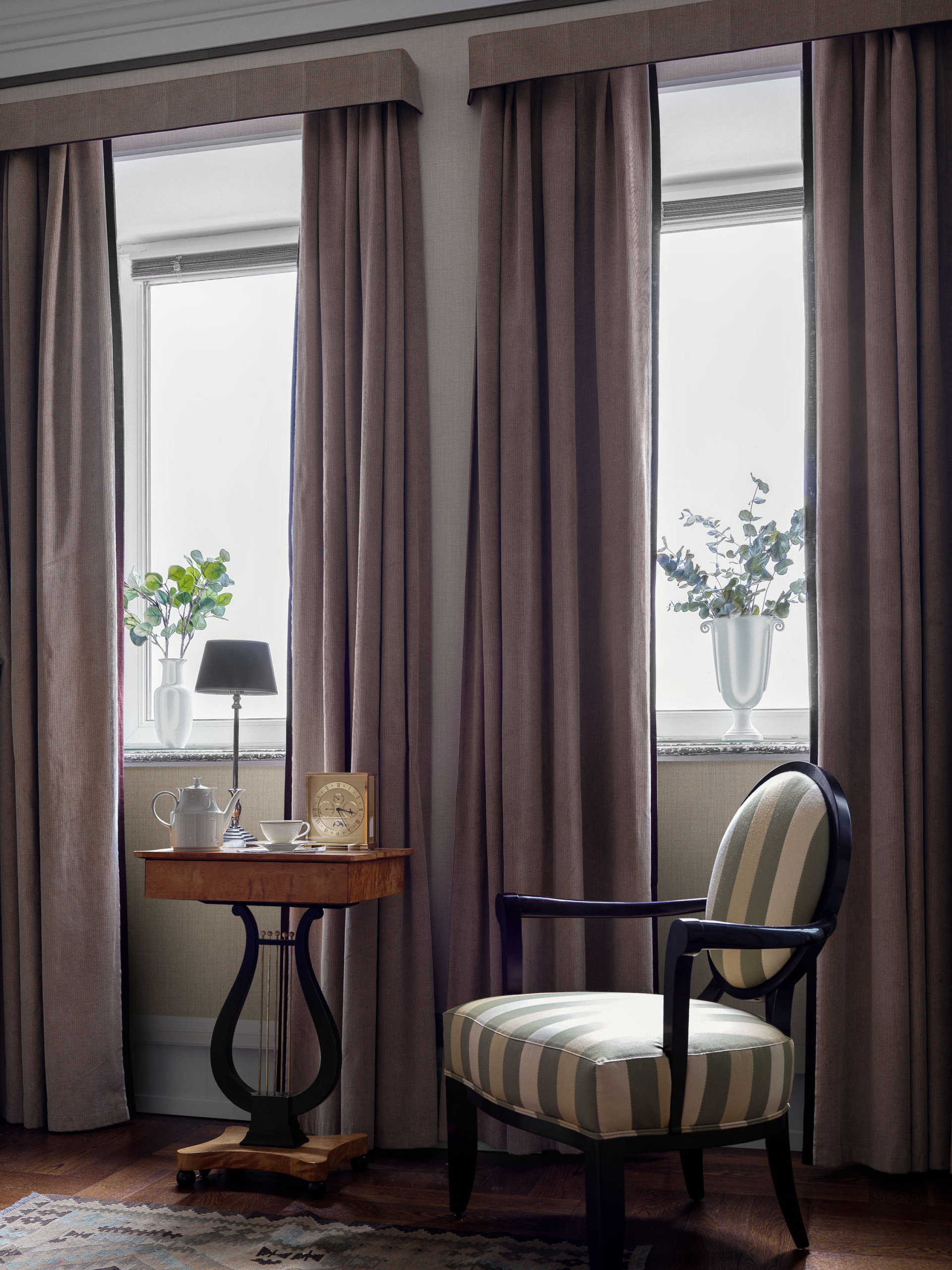 В гостях: Интерьер с колоннами в Соцгороде Казани