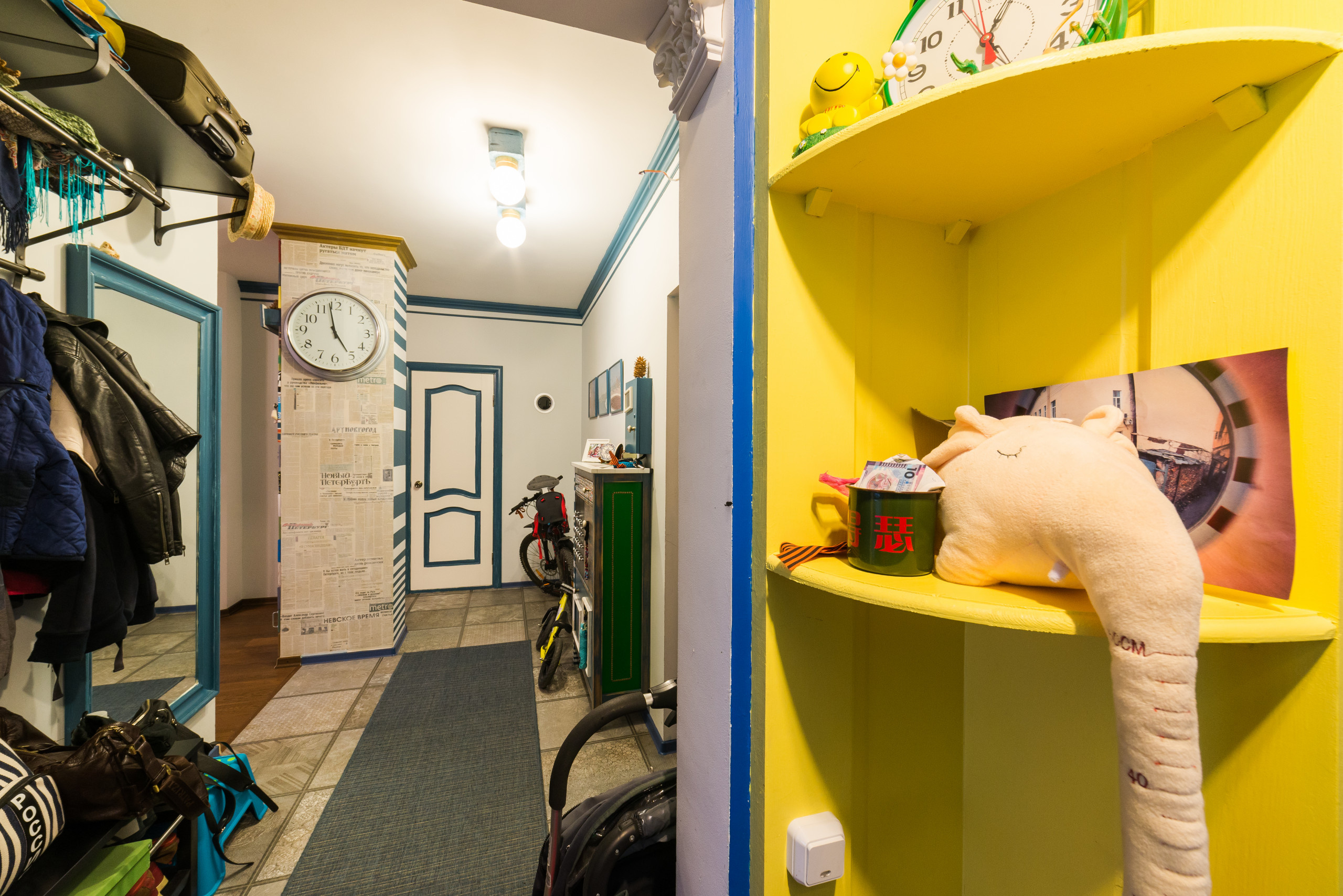 В гостях: Квартира с авторским декором и Поллоком, захватившим балкон