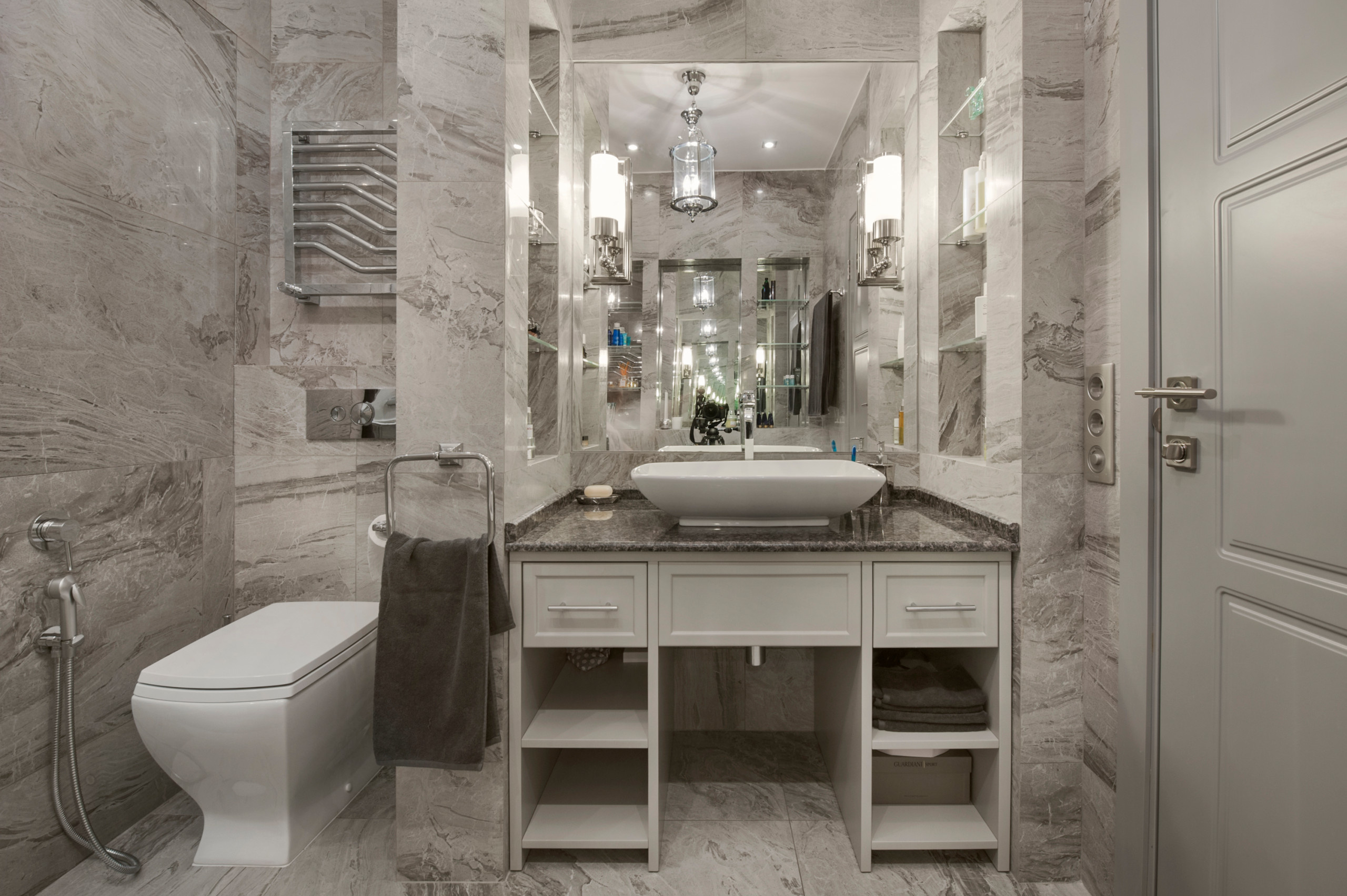 Вопрос: Как выбрать укладчика плитки