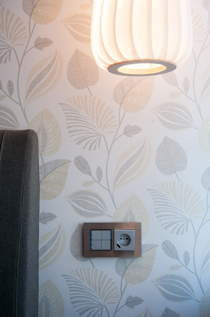 Розетки и выключатели в гостиной: Как разместить их правильно