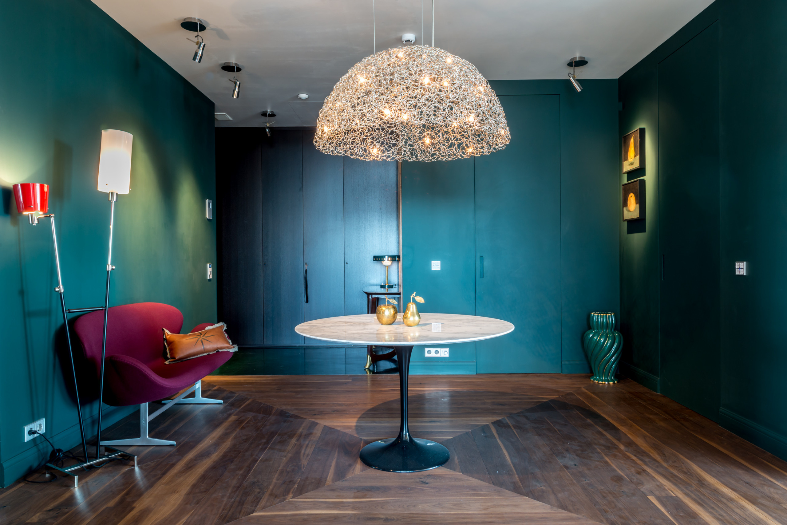 Цветные шкафы и комоды: Как правильно подобрать цвет