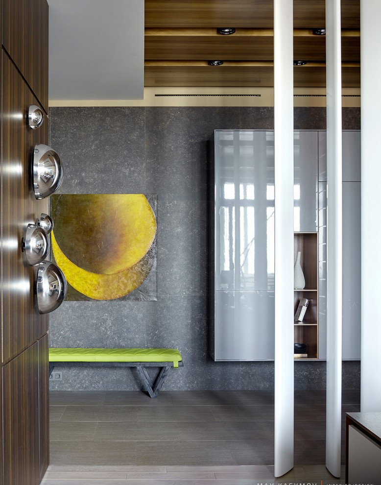 Houzz тур: Современный интерьер с авторской мебелью