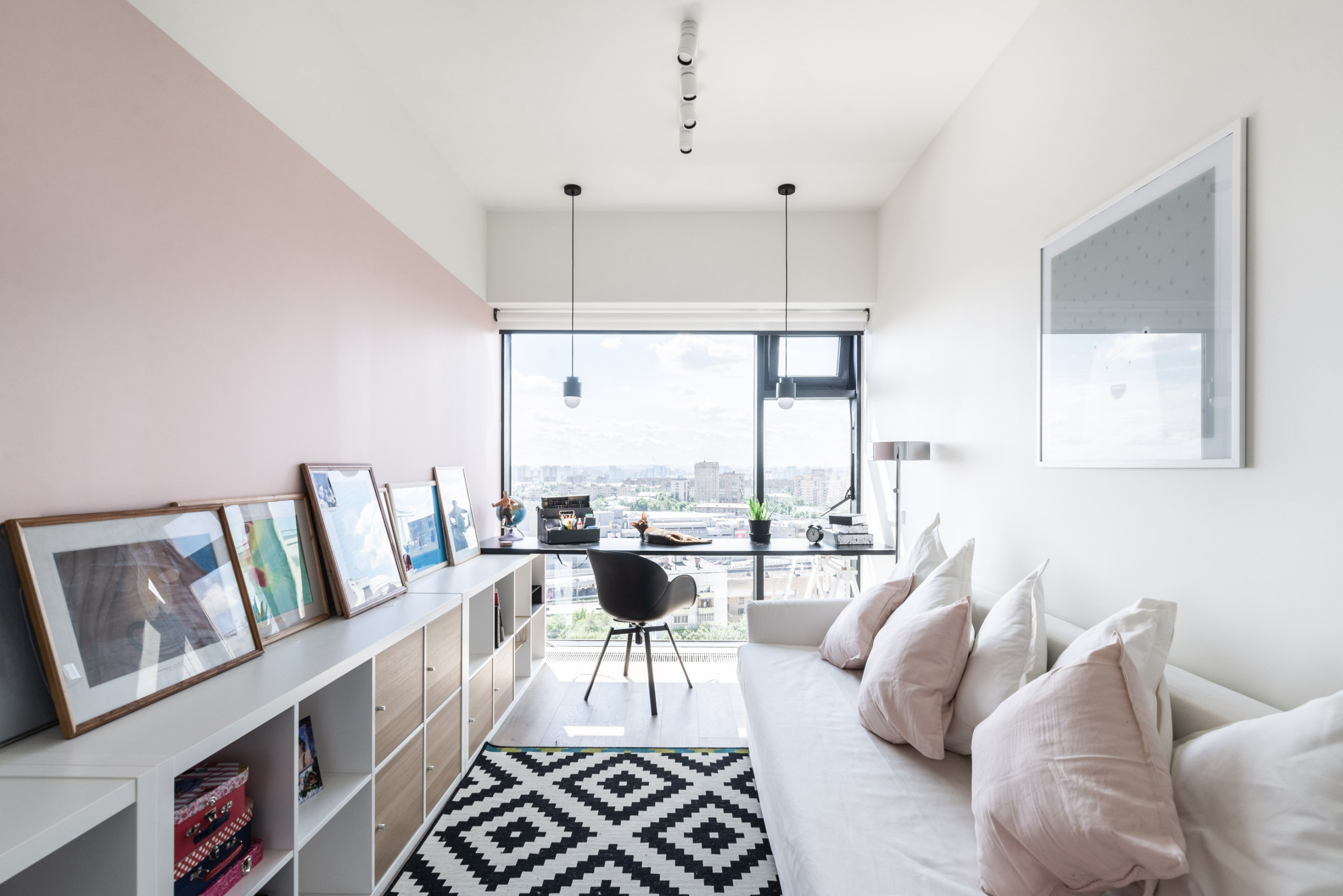 Houzz тур: Интерьер с картиной из гипсокартона