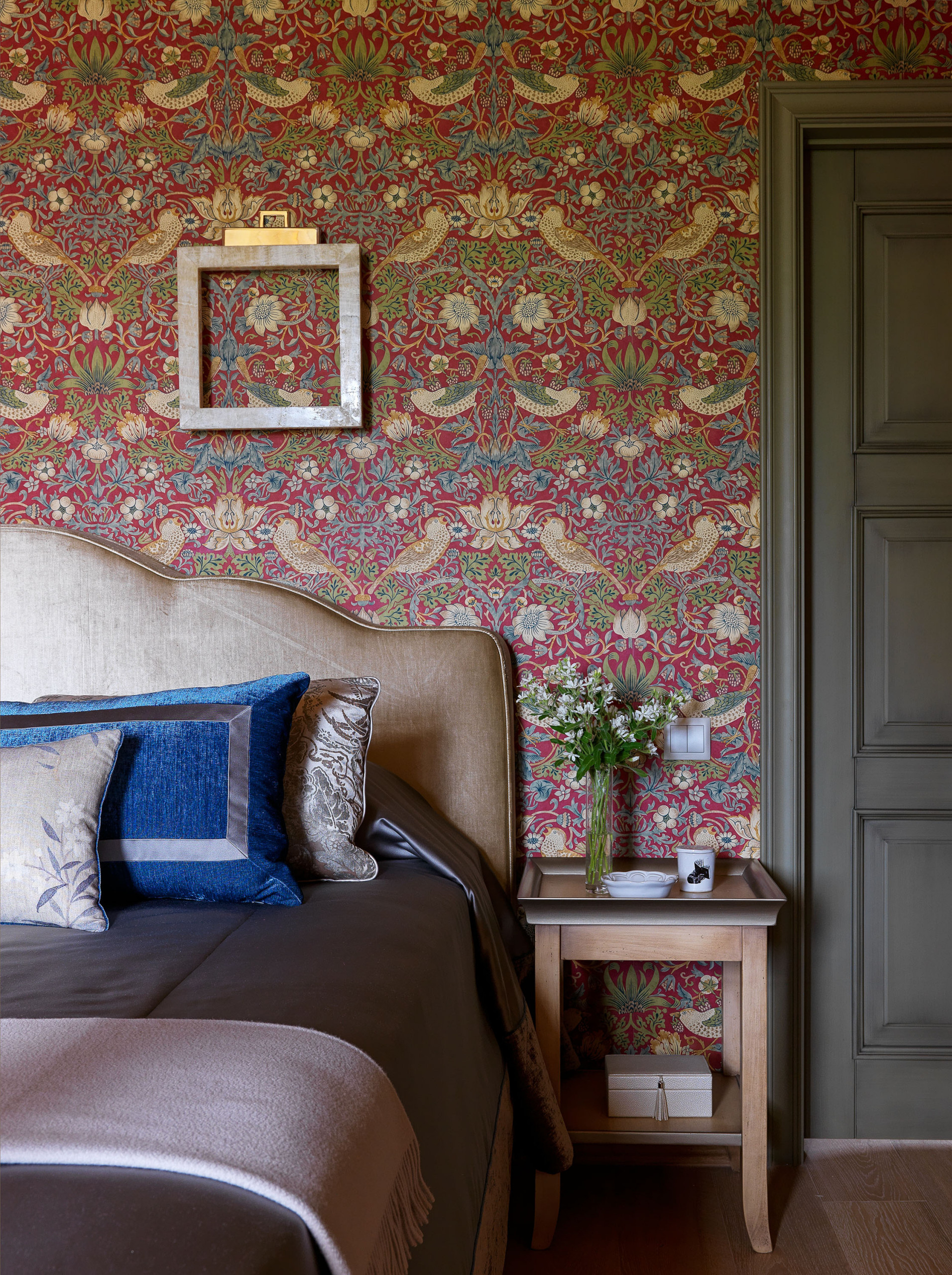 Houzz тур: Загородный дом с дроздами, стрекозами и бабочками