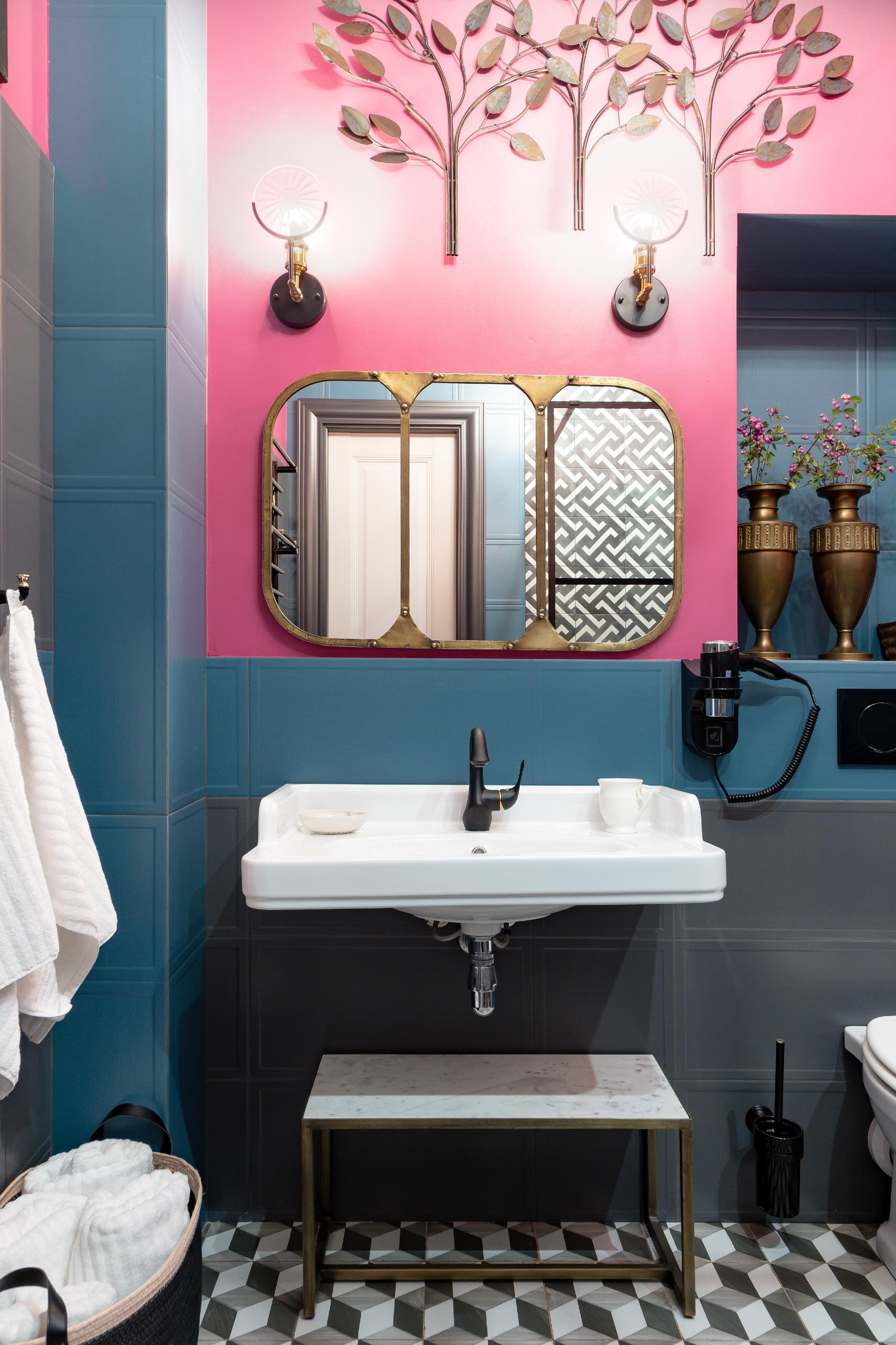 Houzz тур: Арт-квартира в Петербурге для временных визитов