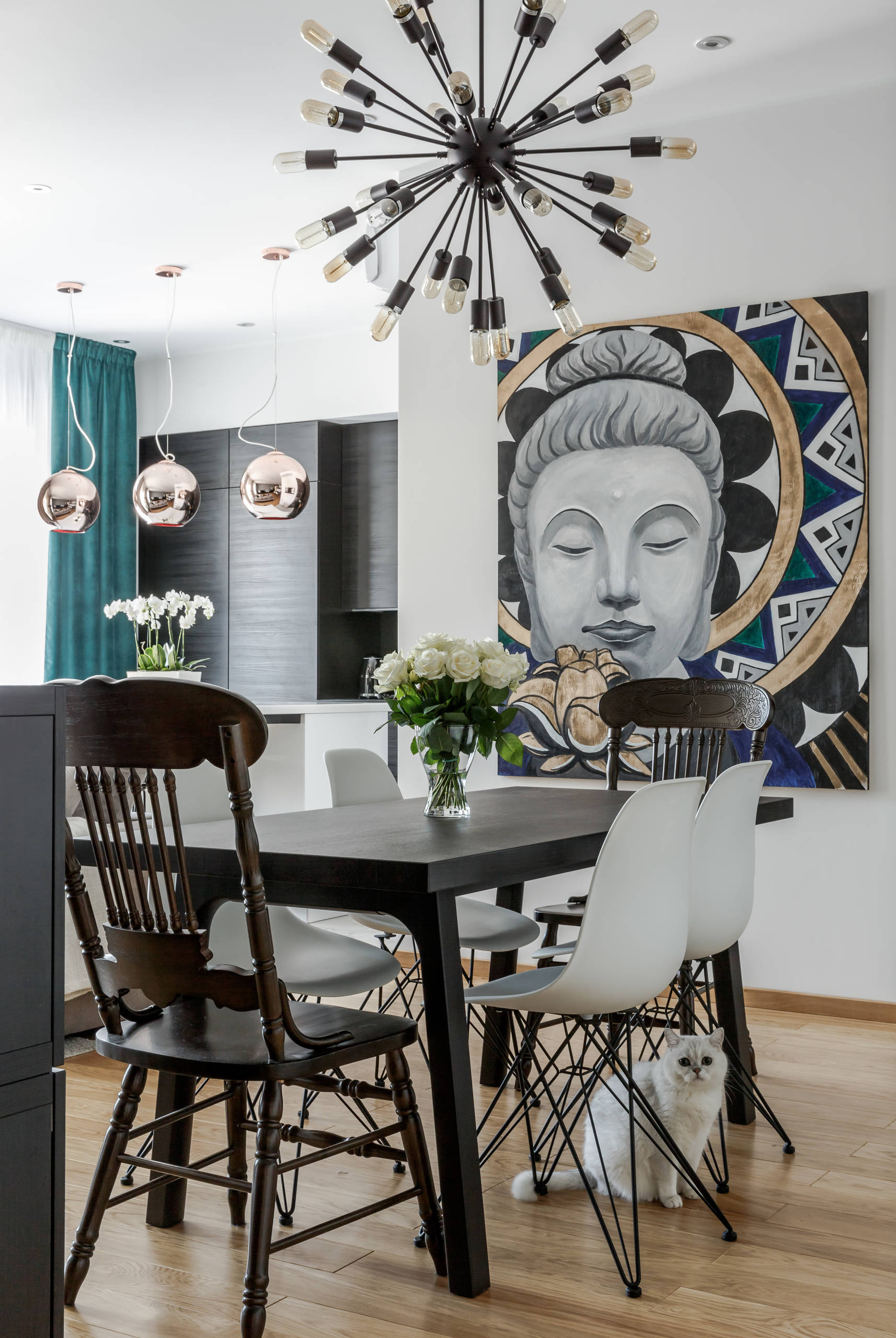 В гостях: Минимализм с Буддой и тайской мебелью