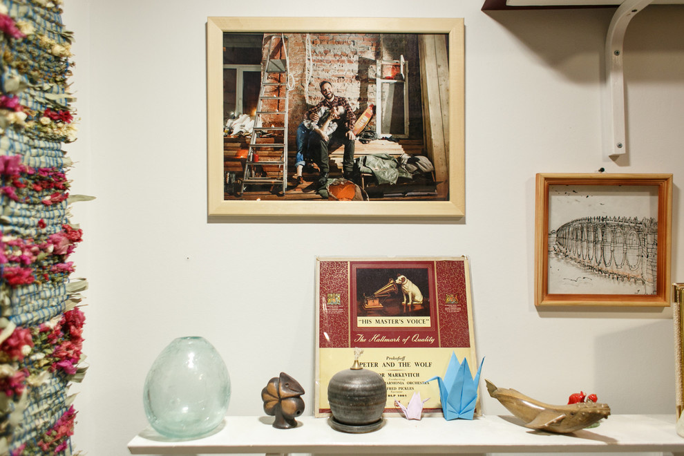 В гостях: Квартира с акустическим потолком и собранием Достоевского