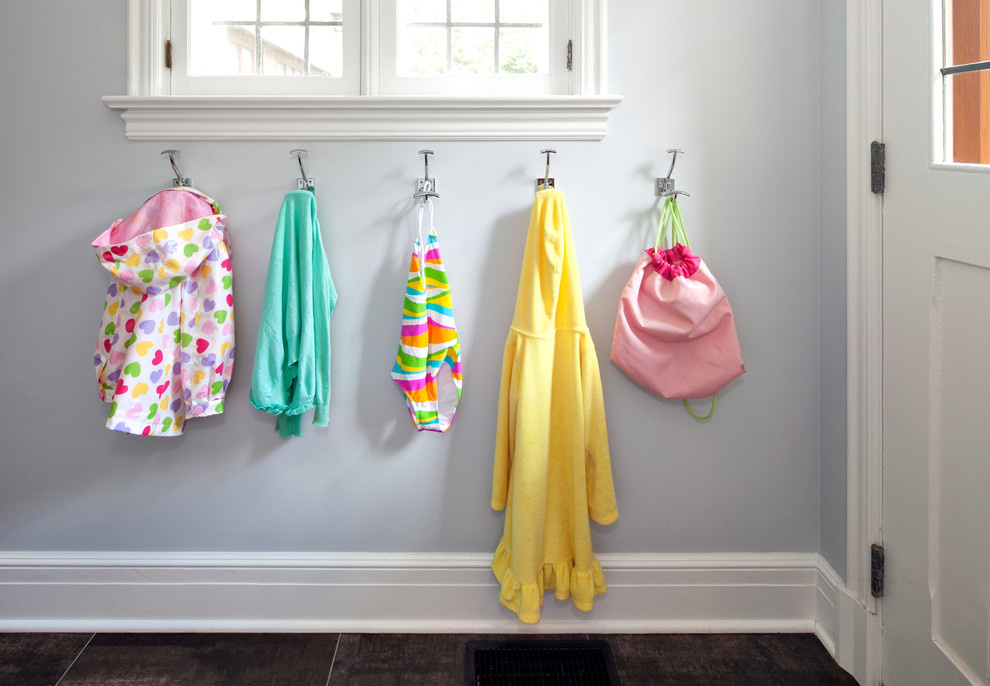 Живите проще: 31 лайфхак для маленькой прихожей и коридора