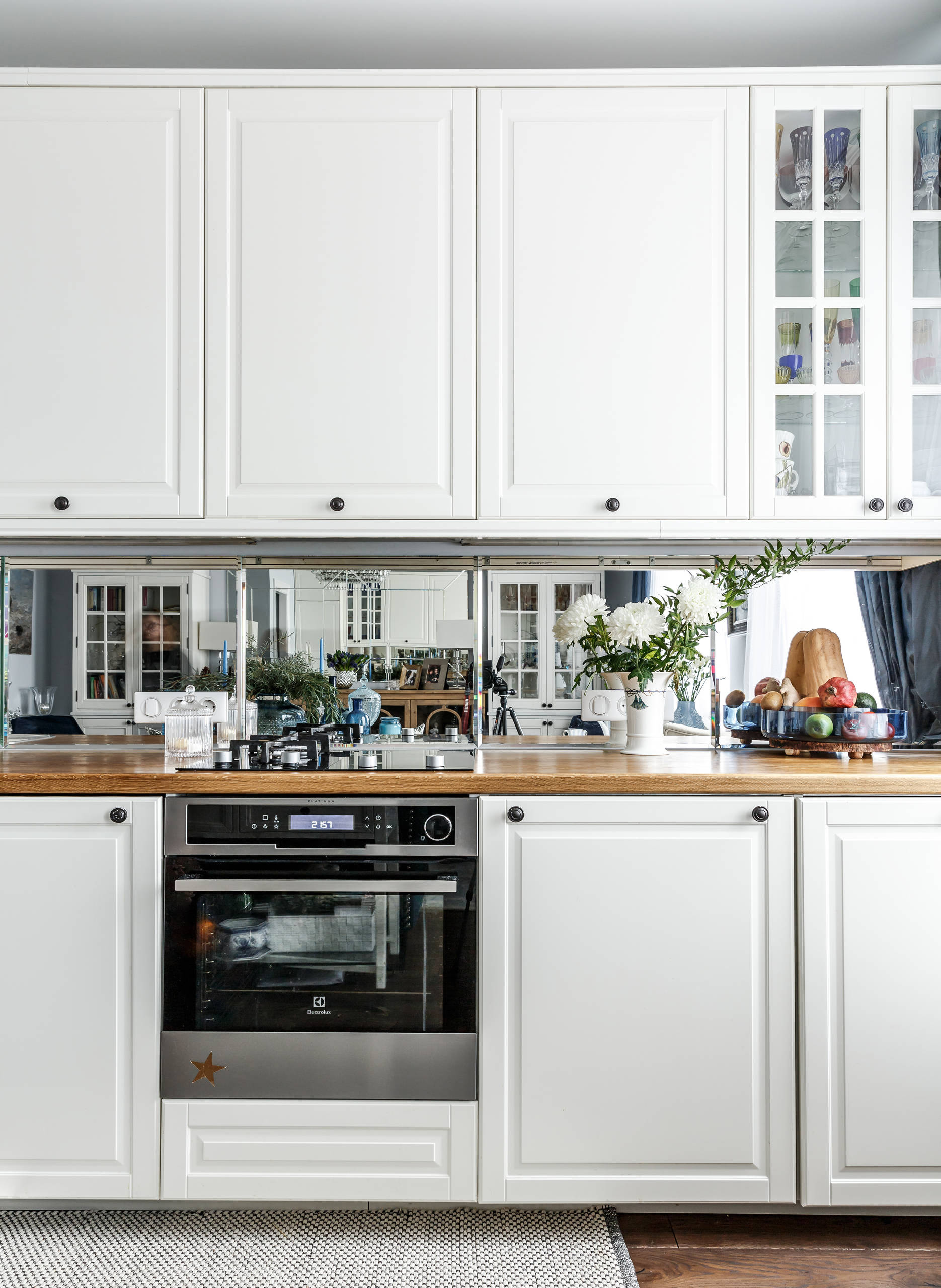 В гостях: Квартира для серьезного молодого человека восьми лет