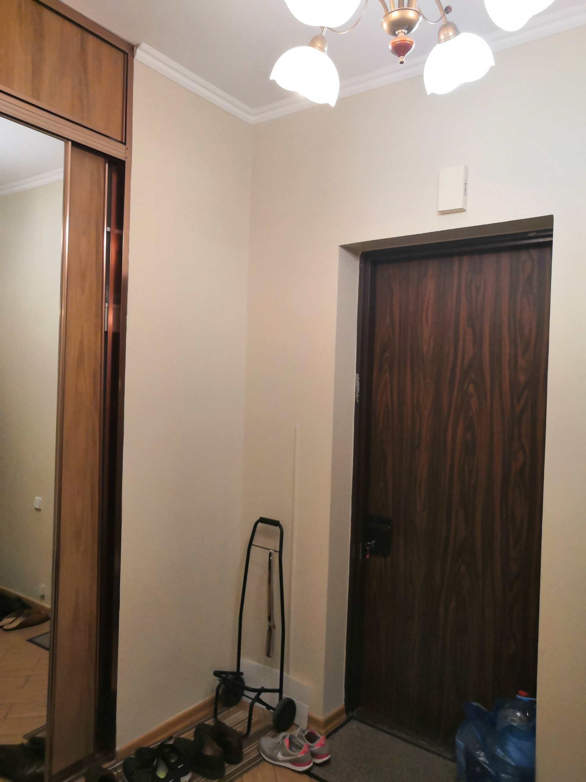 До и после: Микс неоклассики и 1960-х в квартире в центре Москвы