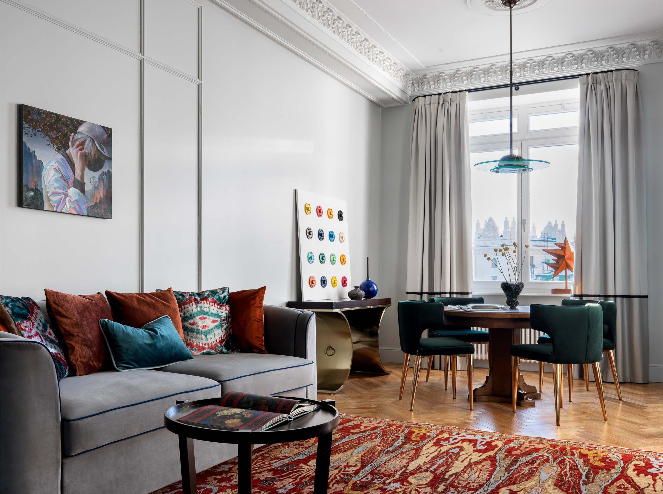 Houzz тур: Высотка на Котельнической, где жила советская богема