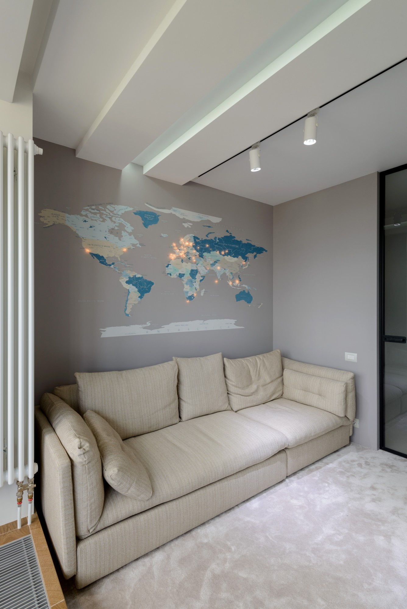 Houzz тур: Квартира в Новосибирске с монолитными колоннами