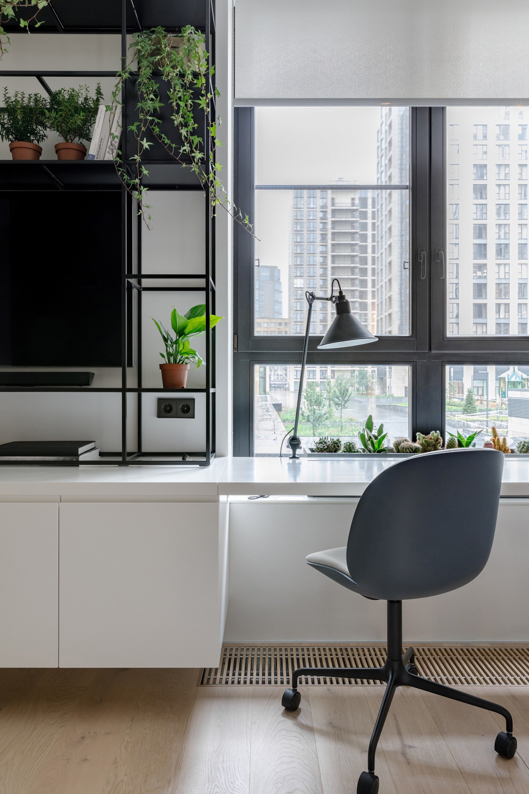 Проект недели: Монохромная детская для любителя кактусов