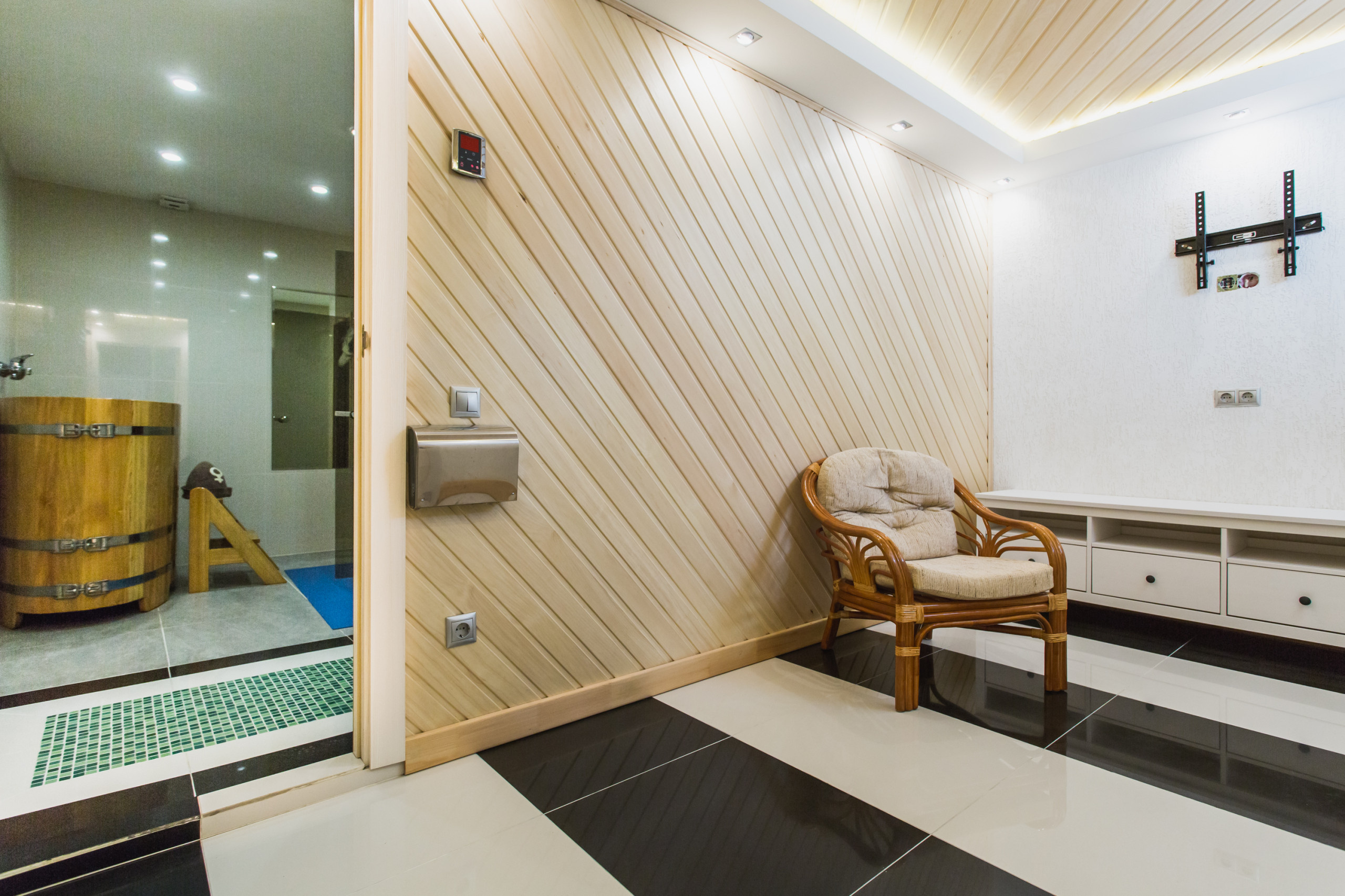 В гостях: Дом у озера