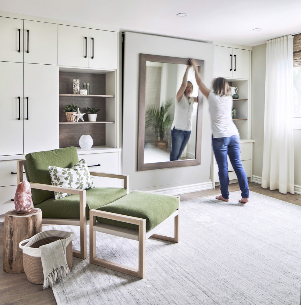 Вопрос: Как спрятать кровать в однокомнатной квартире