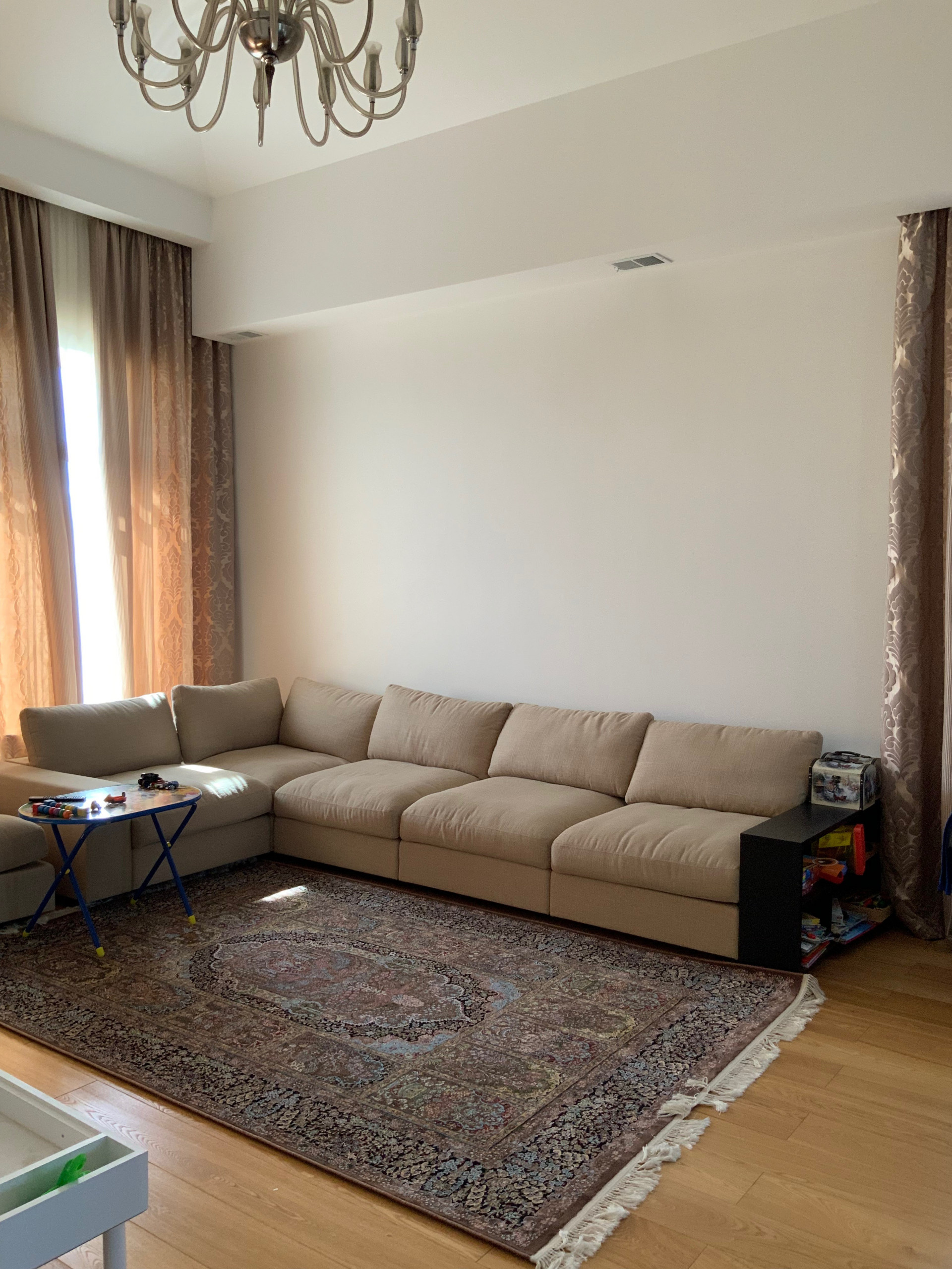 До и после: Преображение гостиной в загородном доме