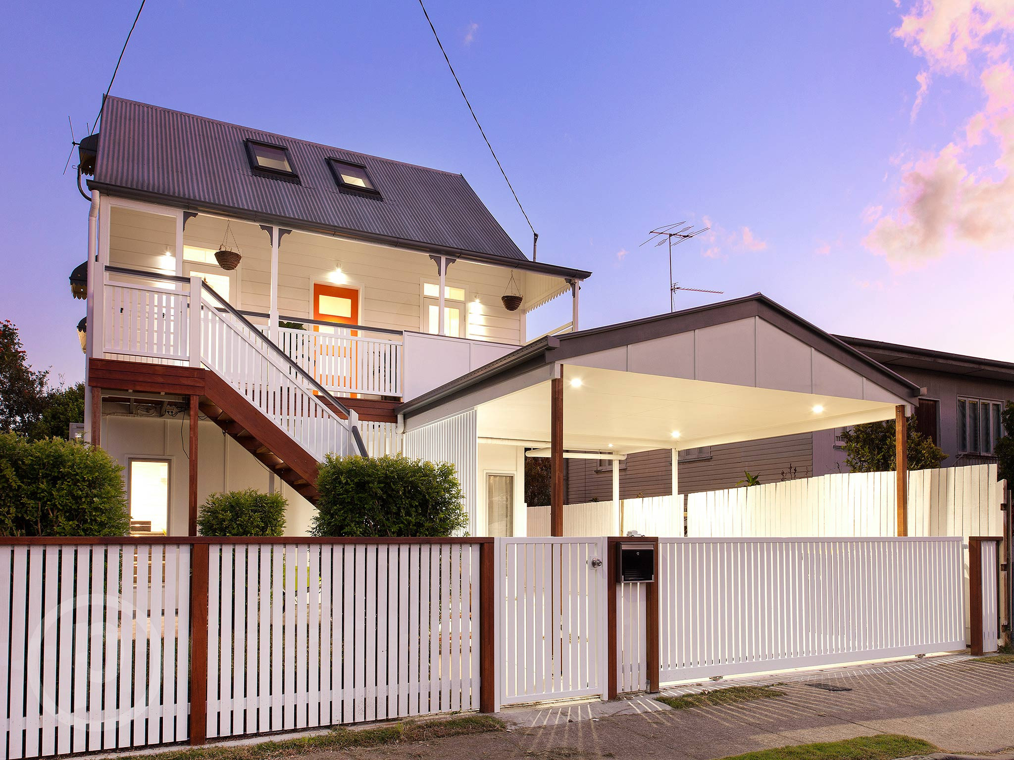 Вопрос: Как сравнивать дома, подбирая вариант для покупки