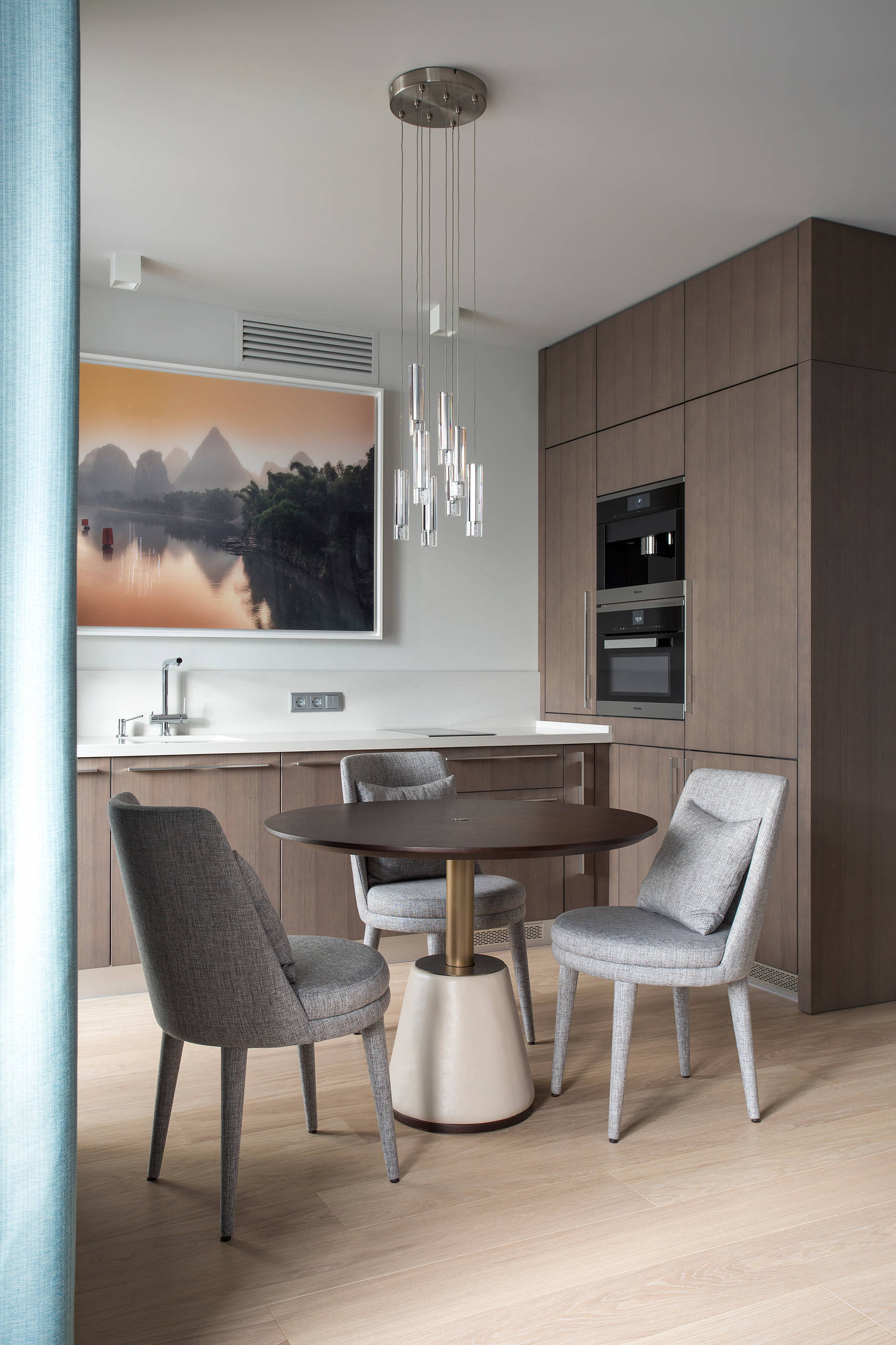 Есть решение: Как скрыть кухню, объединенную с гостиной