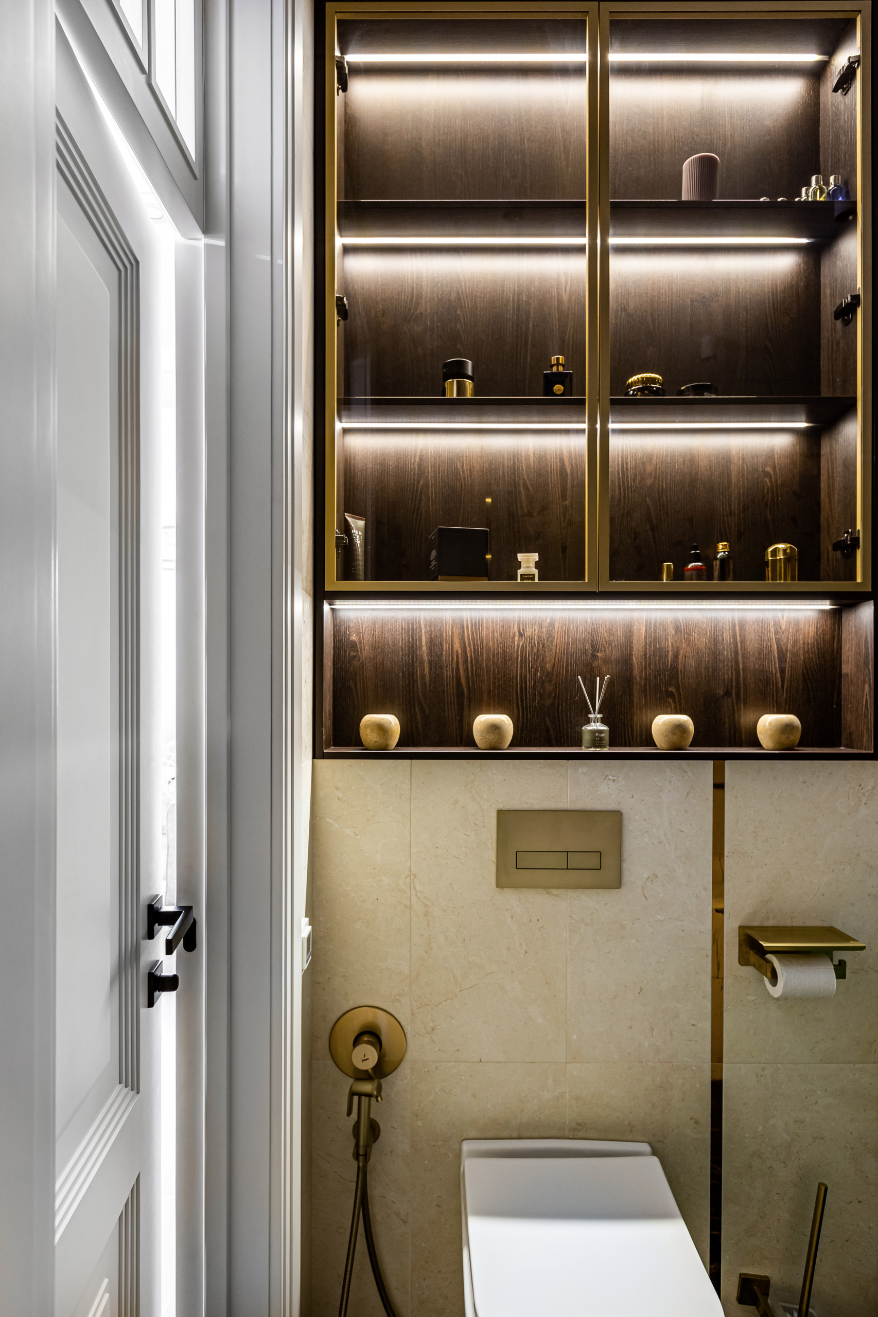 Поиск планировки: Квартира для семейной пары и кота [6 планов]