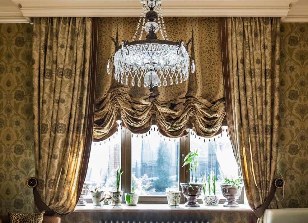 В гостях: Готика с подмосковным характером