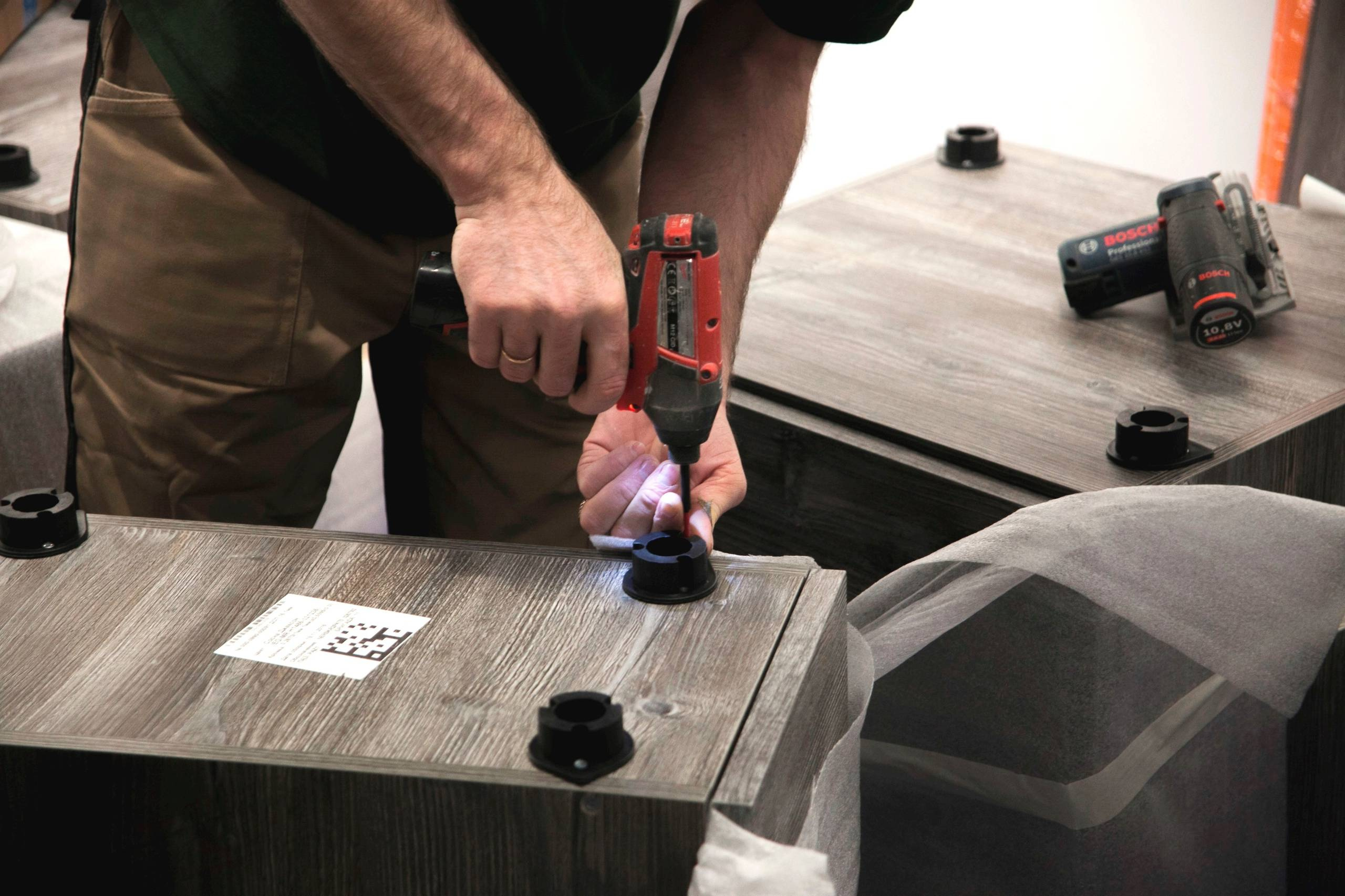 Как правильно: Собрать купленную мебель