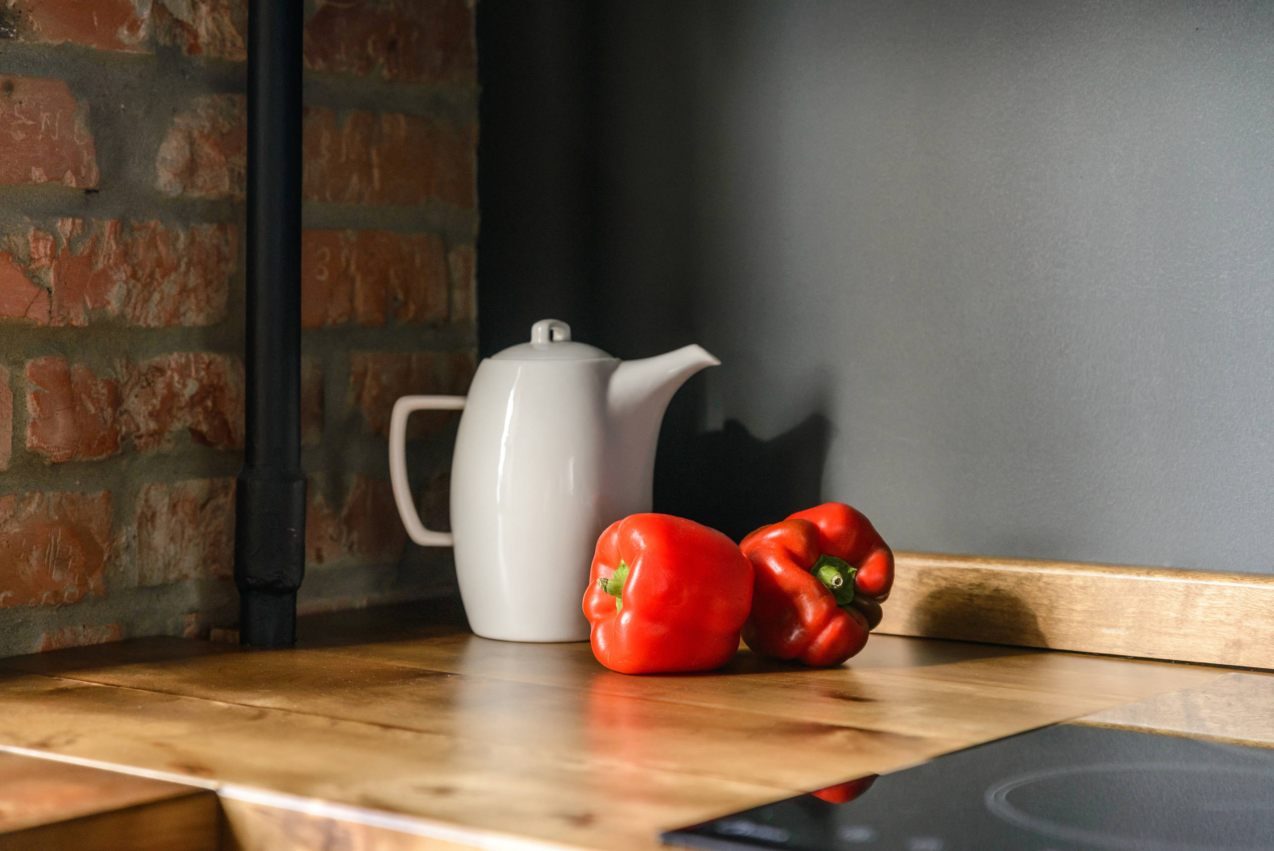 До и после: «Сталинка» в Новосибирске с «бабушкиным» ремонтом