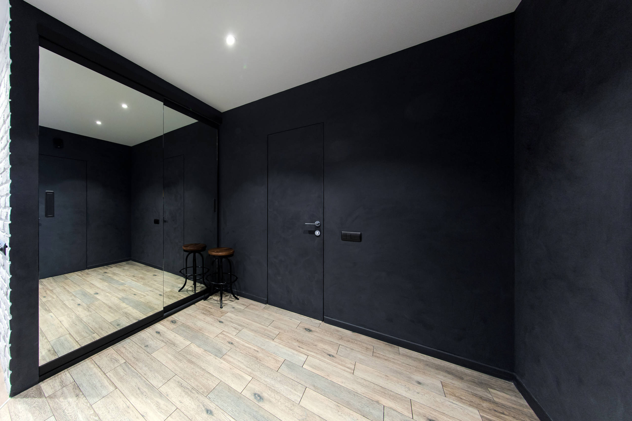 В гостях: Квартира в Питере — с мастерской и пивоварней