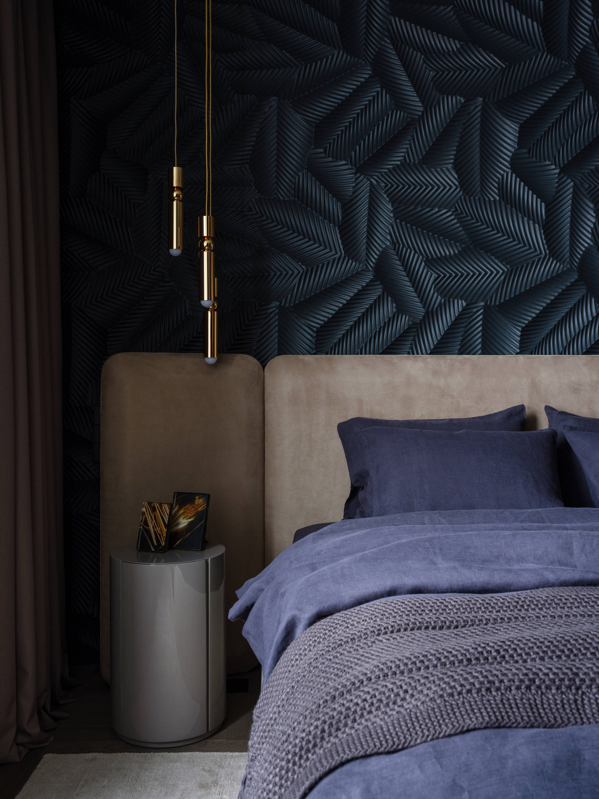 Houzz тур: Серый интерьер с лощёным мрамором и рейками