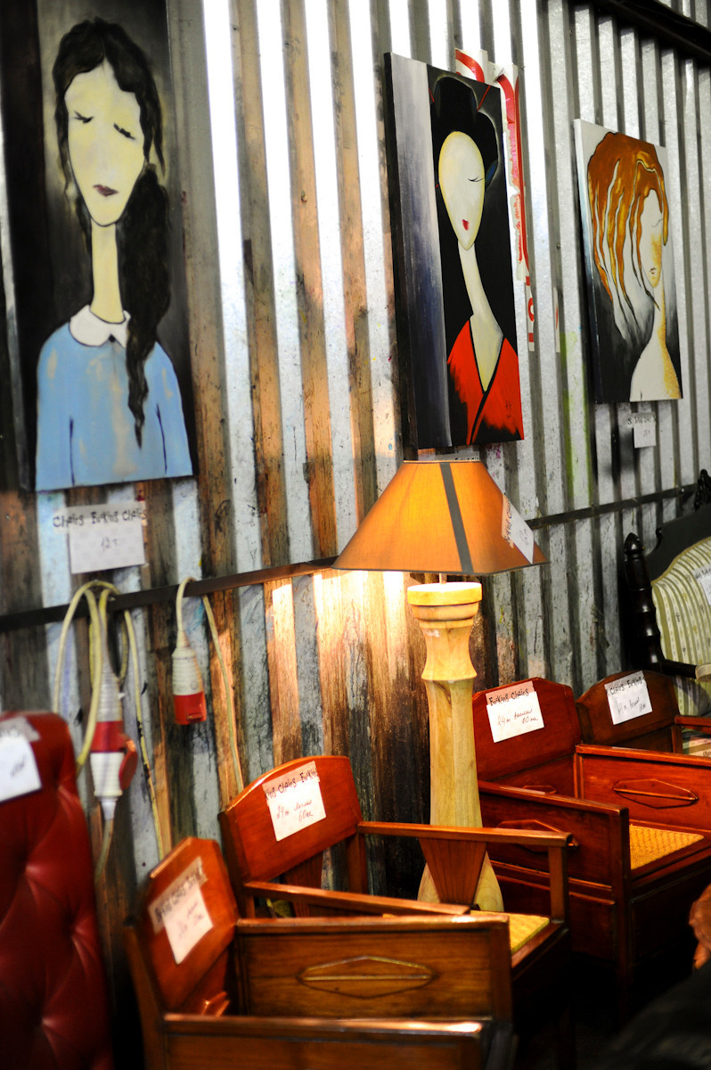 Портрет: Мебель из закрывшихся ресторанов от FChairs