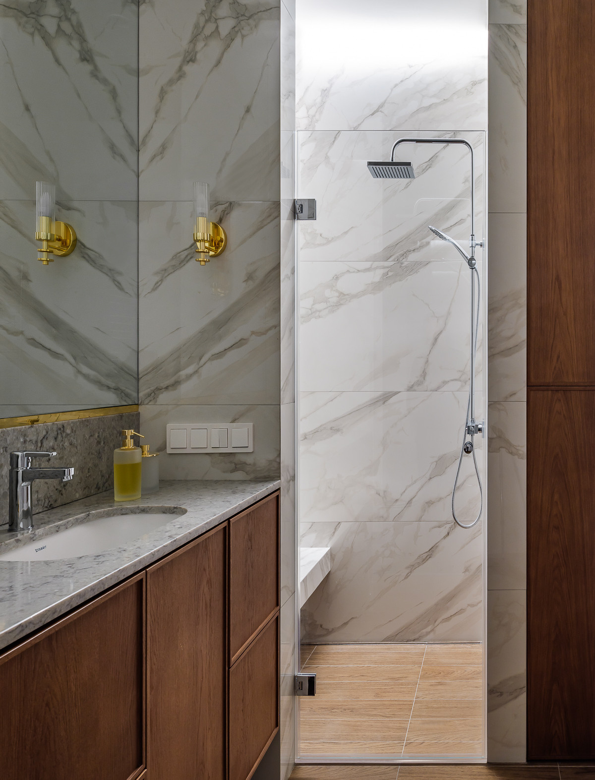 Houzz тур: Загородная квартира для мамы — с выходом на террасу