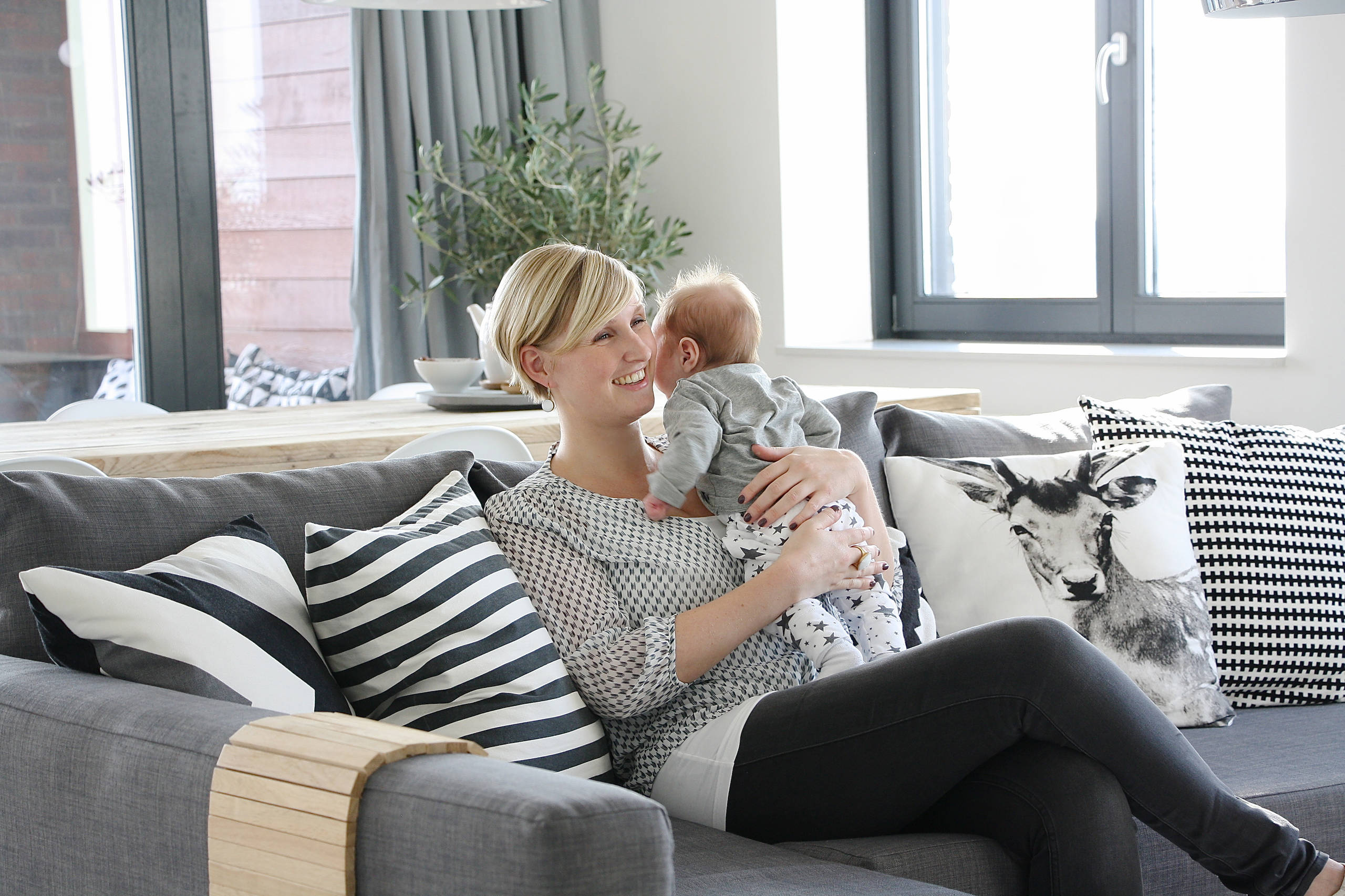 Ситец и парча: Актуальные тренды в интерьерном текстиле