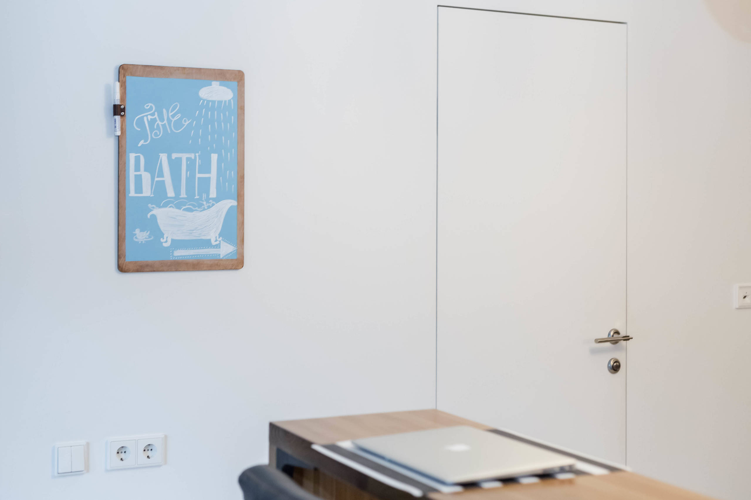 В гостях: Яркая квартира для двоих, не считая собаки