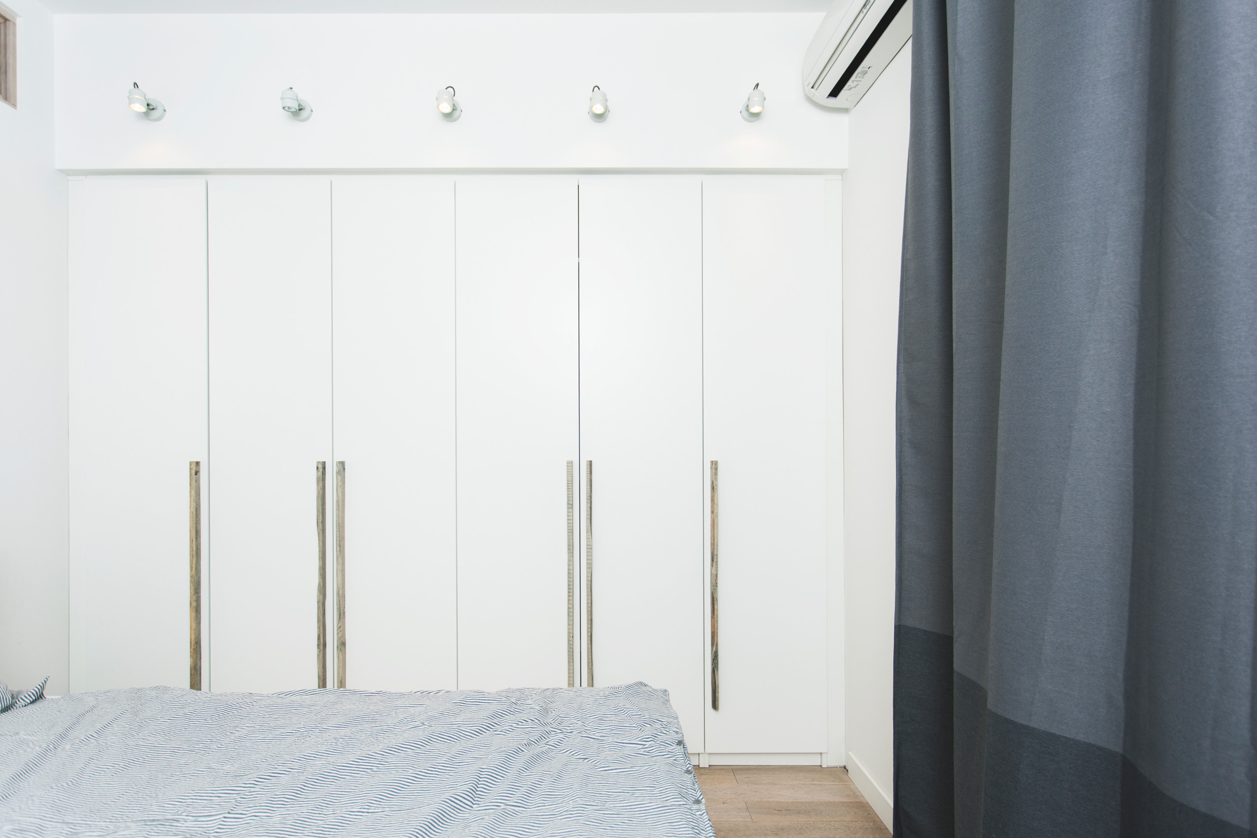 В гостях: Московская квартира со старинными часами и совами