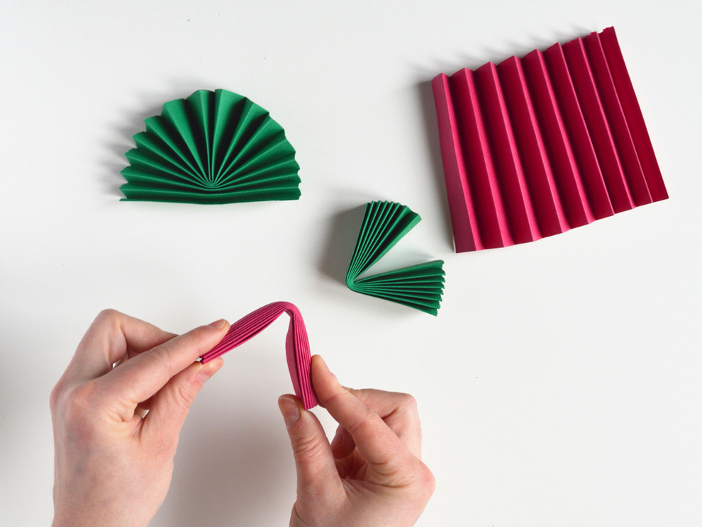 Фотоохота: Снежинки из бумаги и других подручных материалов