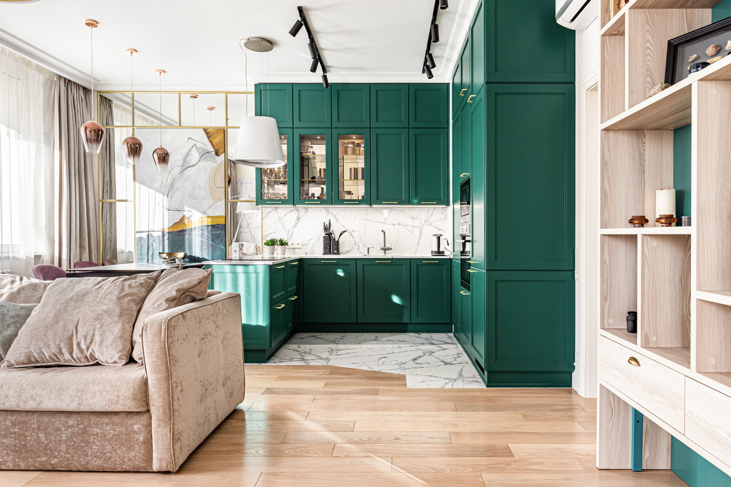 Поиск планировки: Квартира для семейной пары и кота [6 планов]