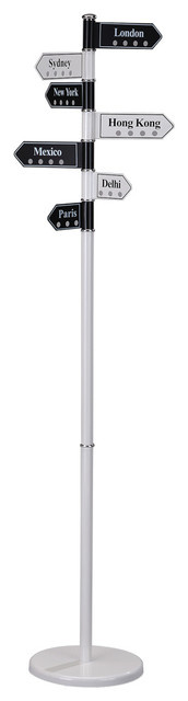 Посадить на крючок: Как сделать прихожую необычной и функциональной