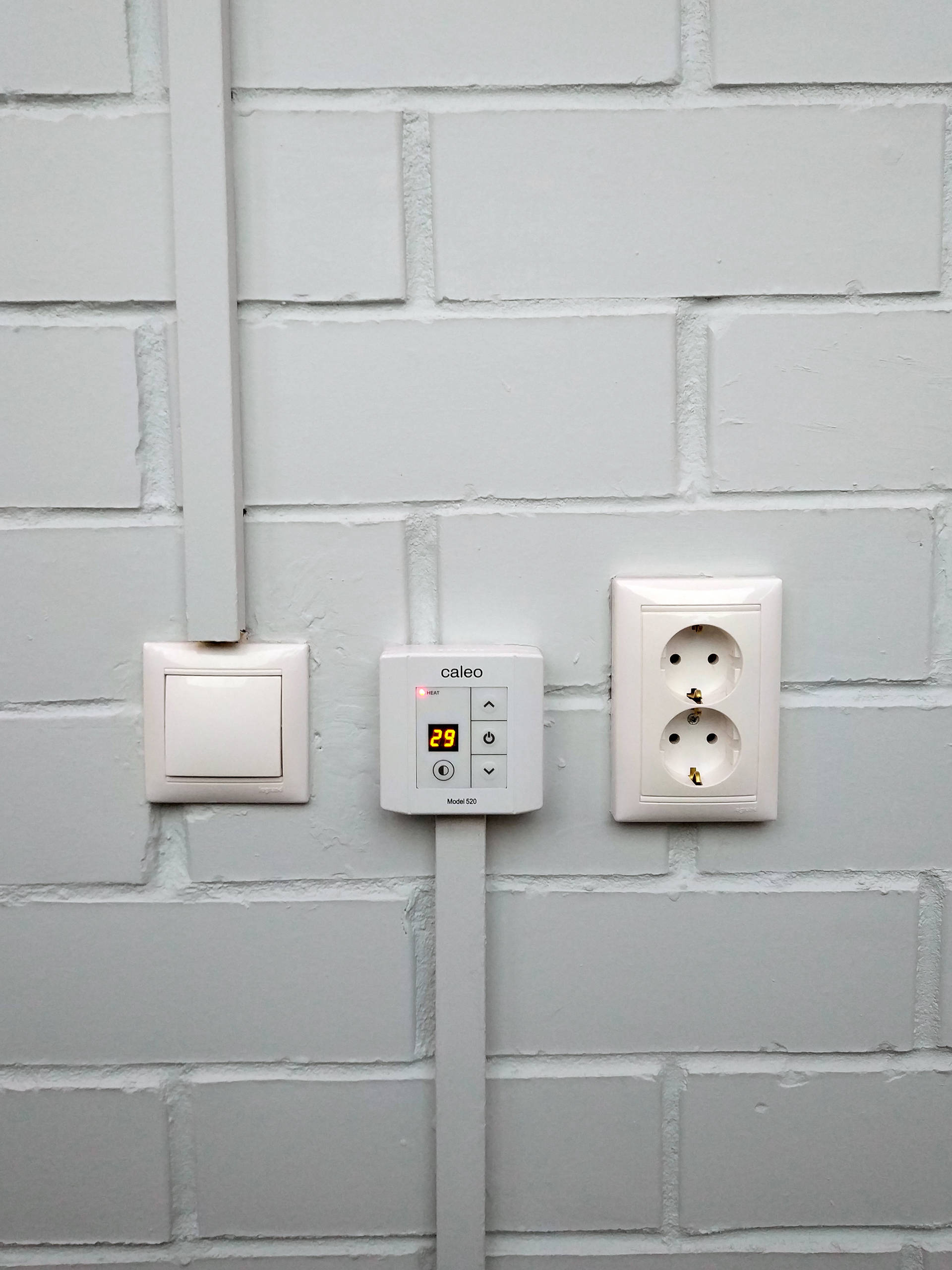 Вопрос: Почему существующая проводка [обычно] подлежит замене